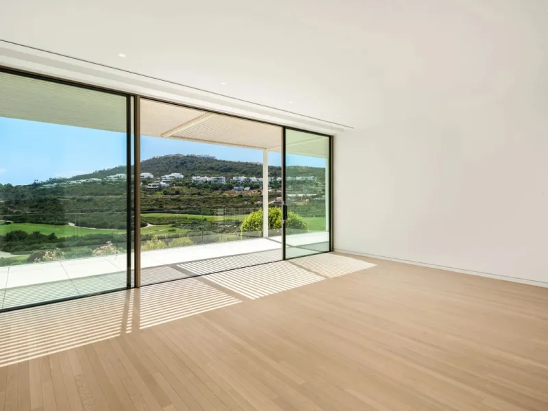 House - Detached Villa в продаже в Casares, Málaga. В доме 5 спален и 7 ванных комнат. Площадь дома 752 м². Площадь участка 2145 м²