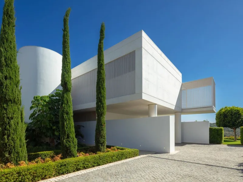 House - Detached Villa в продаже в Casares, Málaga. В доме 5 спален и 7 ванных комнат. Площадь дома 752 м². Площадь участка 2145 м²