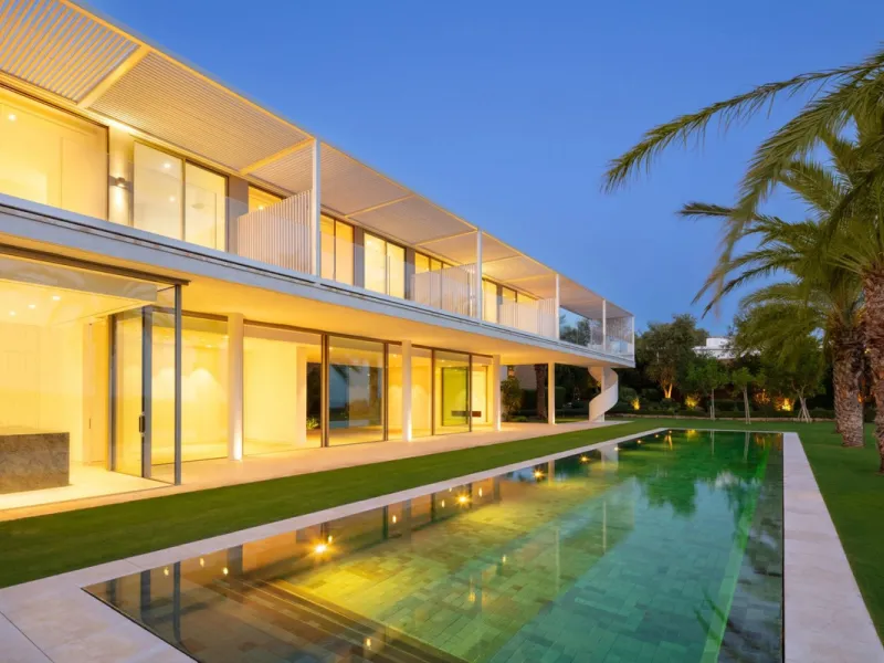 House - Detached Villa в продаже в Casares, Málaga. В доме 5 спален и 7 ванных комнат. Площадь дома 752 м². Площадь участка 2145 м²