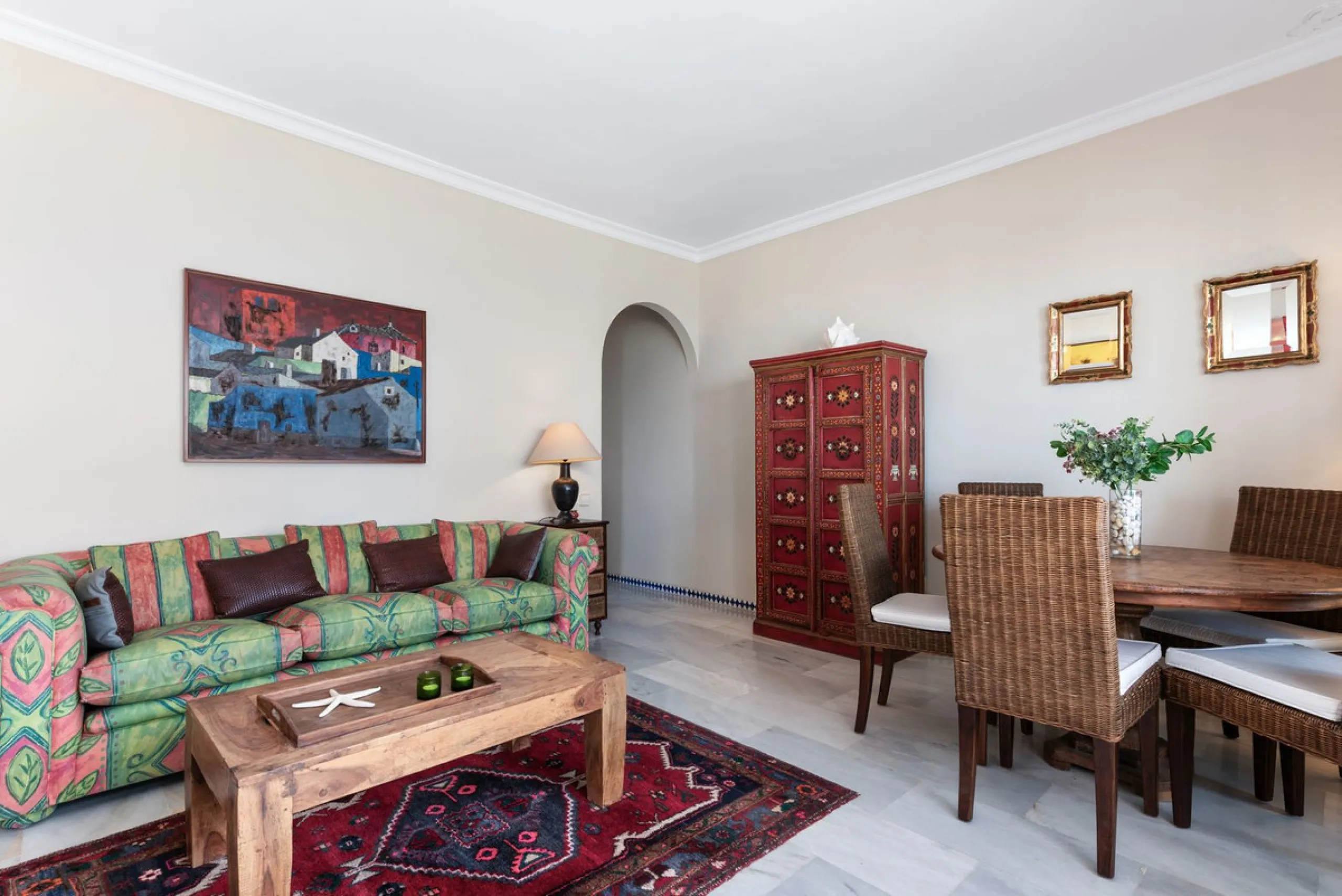 Discover your new home right on the beachfront!