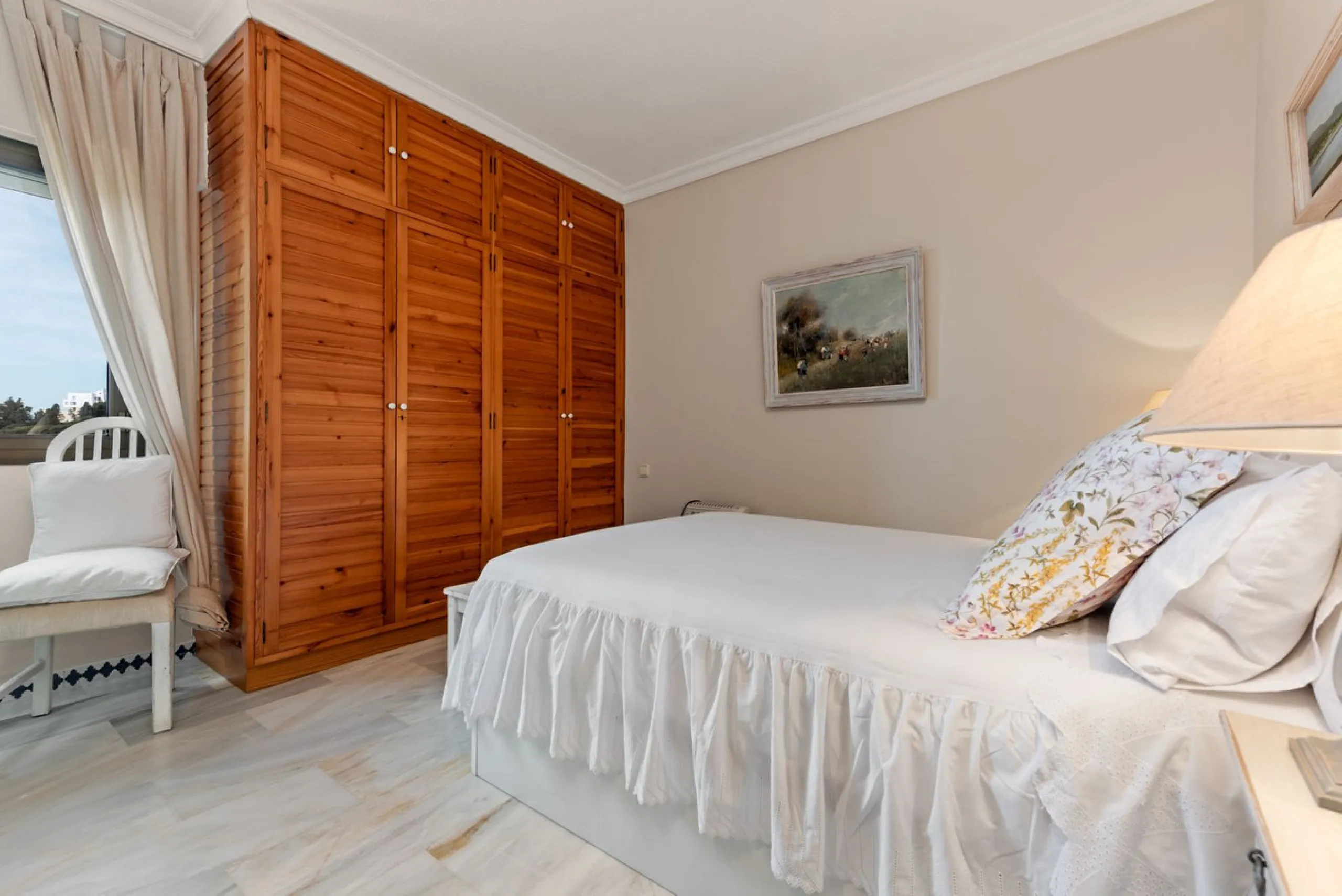 Discover your new home right on the beachfront!