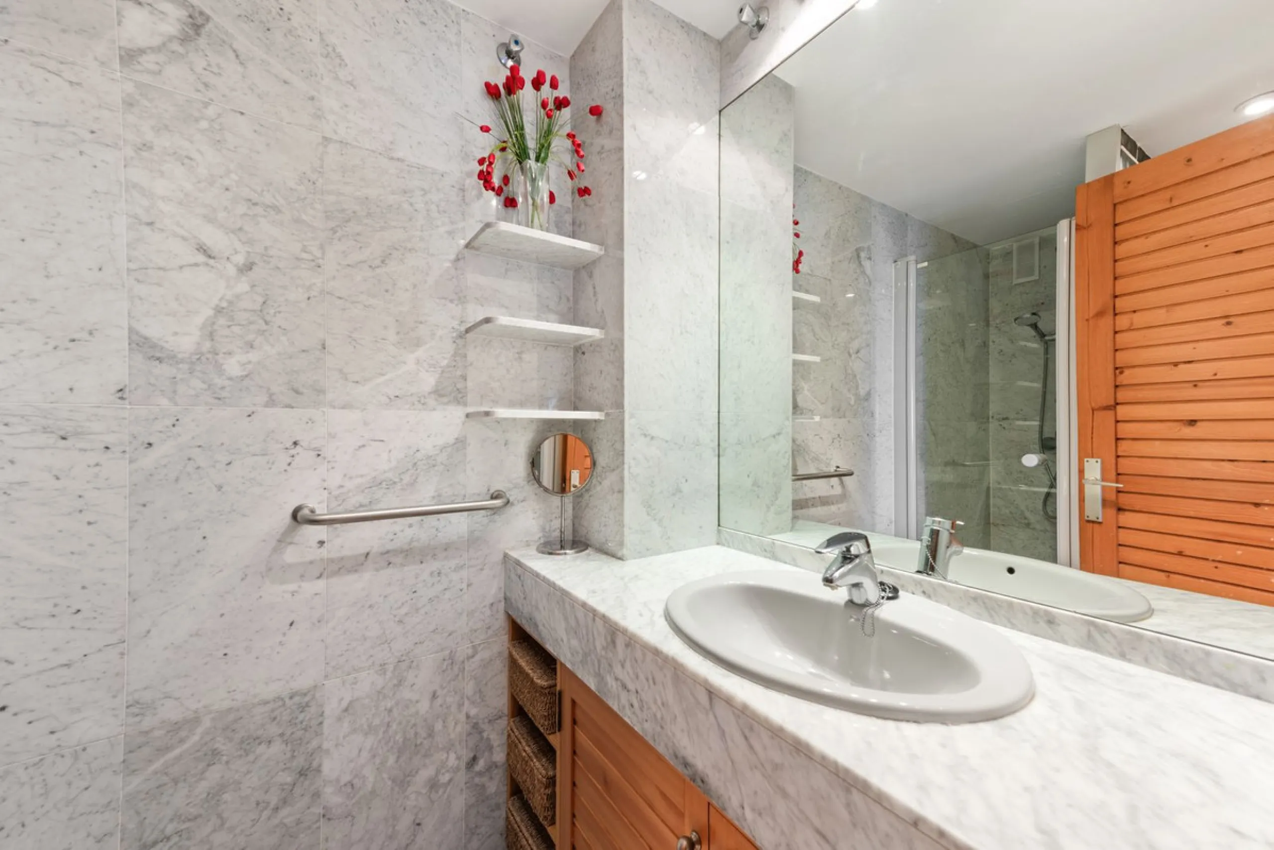 Discover your new home right on the beachfront!