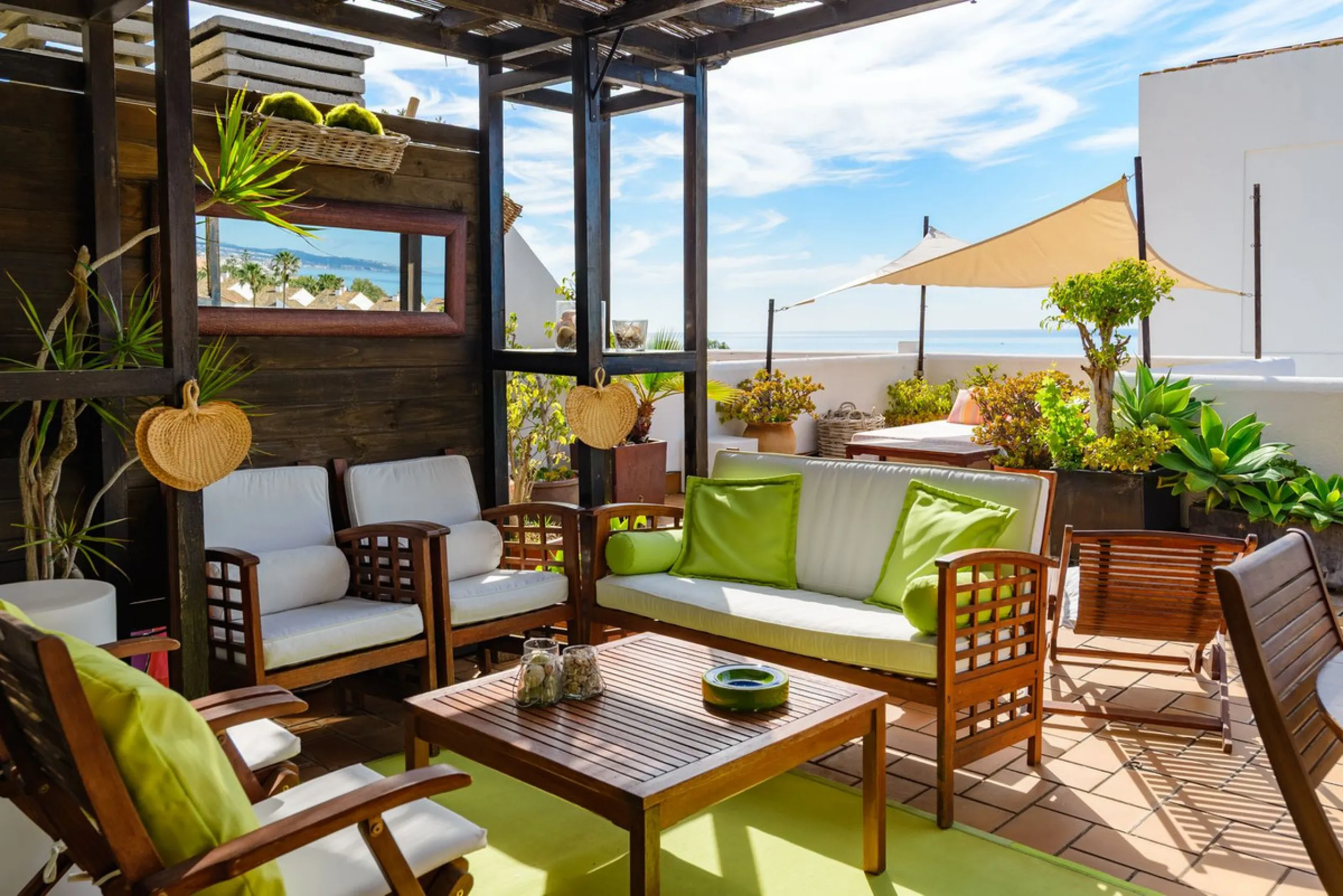 Discover your new home right on the beachfront!