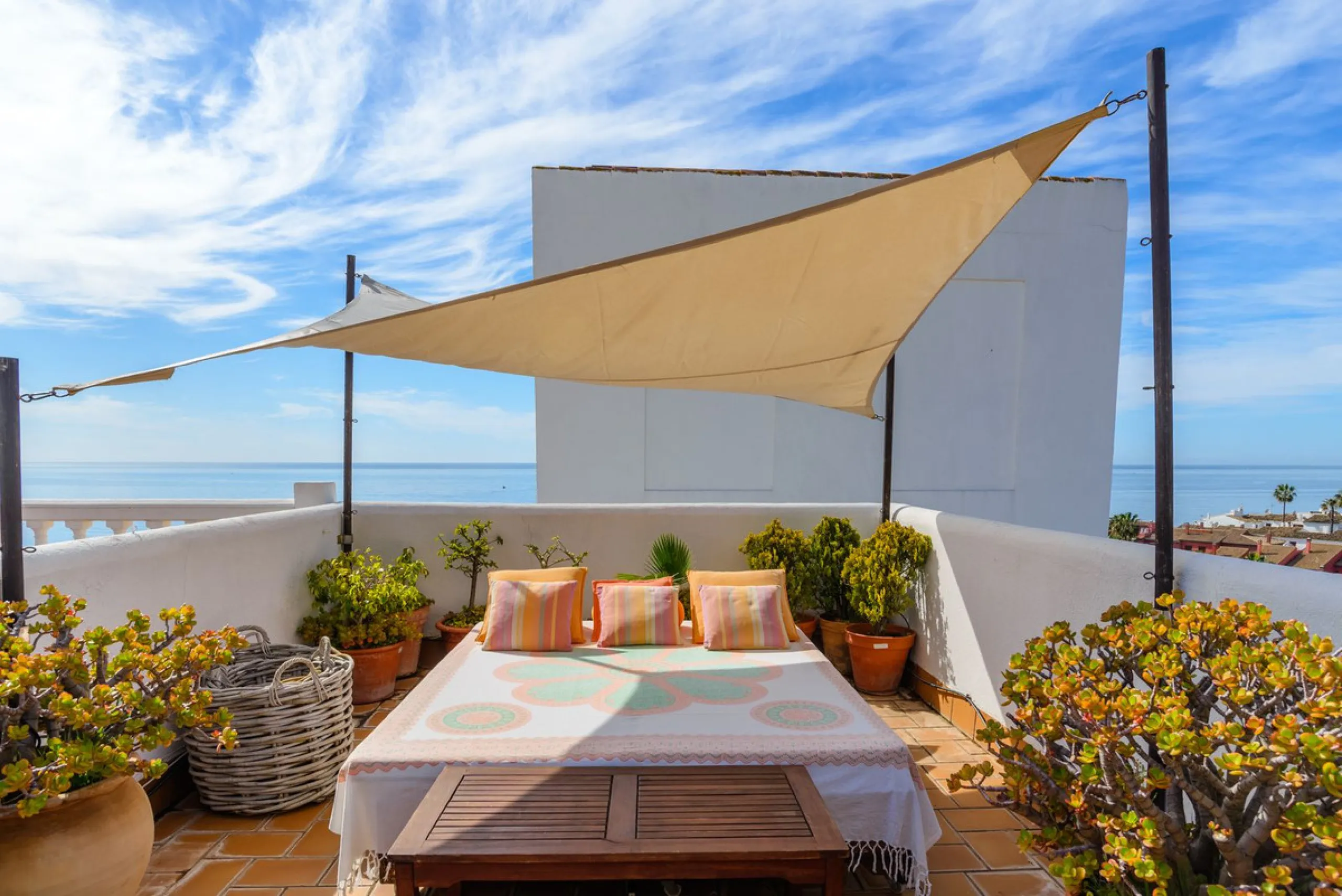 Discover your new home right on the beachfront!