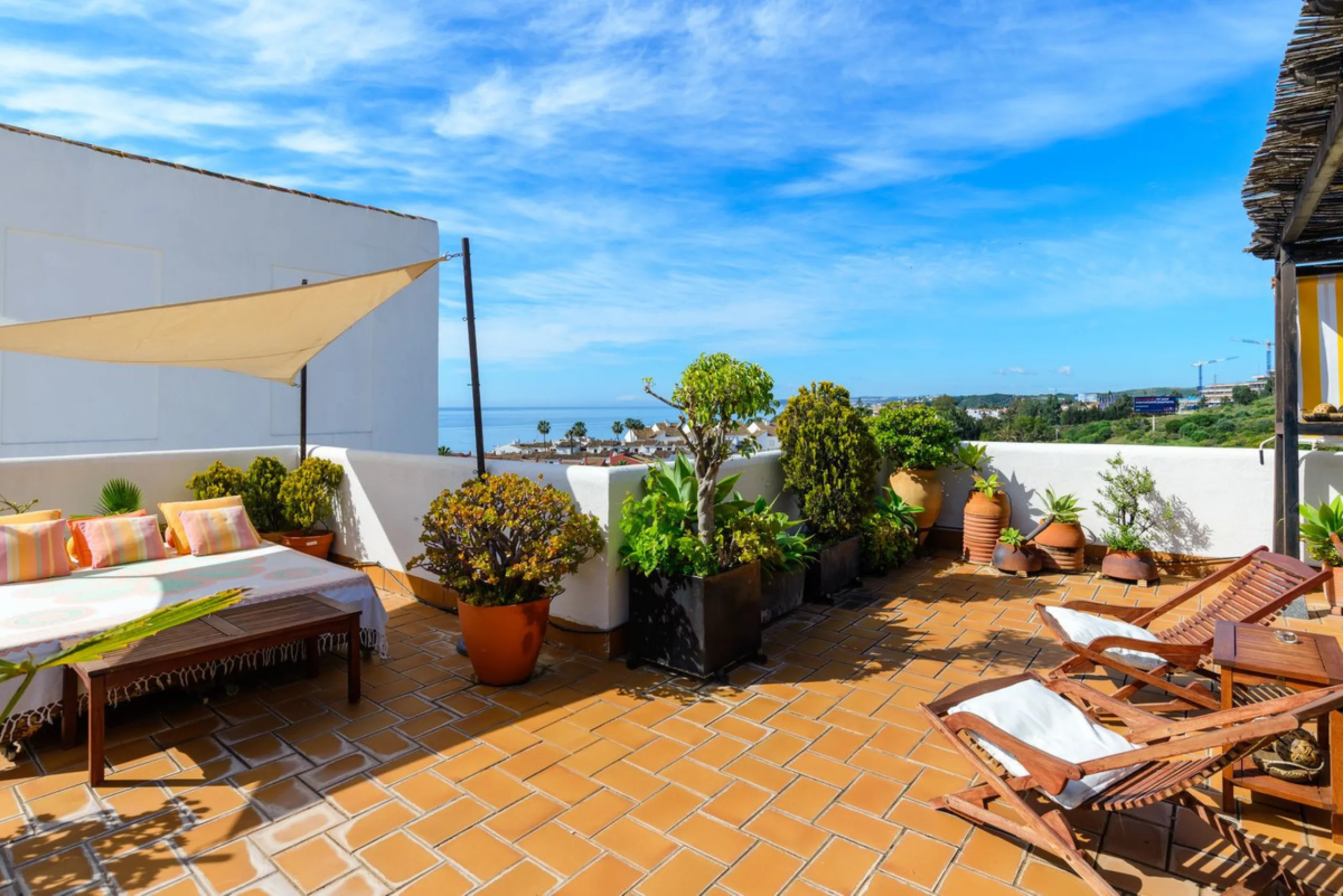 Discover your new home right on the beachfront!