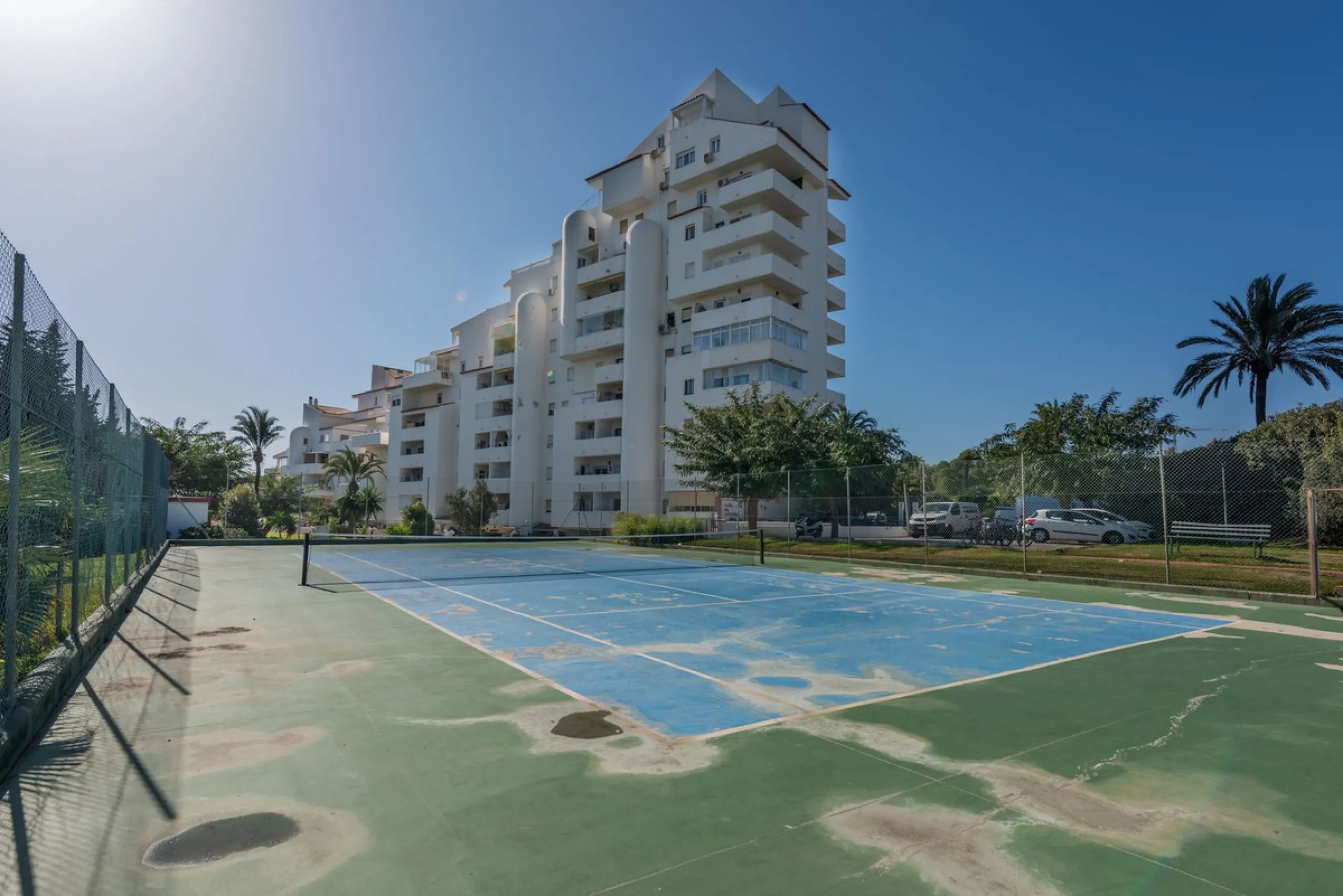 Discover your new home right on the beachfront!