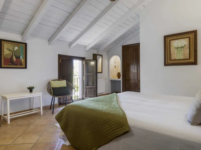 Set in an exceptional natural environment beside the Guadiaro River and at the entrance of the majestic Los Alcornocales Natural Park, this Signature Boutique Hotel & Restaurant represents a rare opportunity for investors seeking a unique hospitality asse