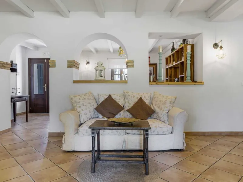 Set in an exceptional natural environment beside the Guadiaro River and at the entrance of the majestic Los Alcornocales Natural Park, this Signature Boutique Hotel & Restaurant represents a rare opportunity for investors seeking a unique hospitality asse