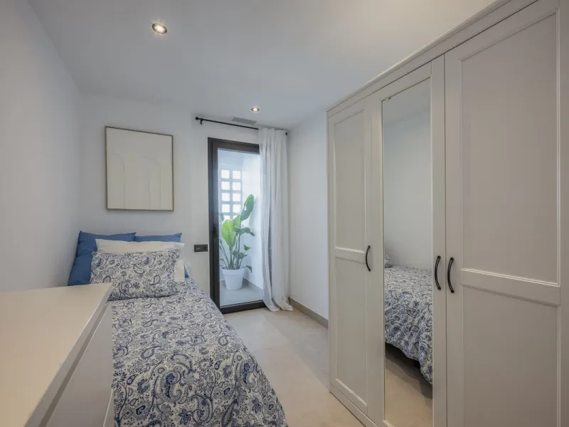 Luxury renovation in Nueva Andalucia. Top quality refurbishment with underfloor heating in the bathrooms and modern fire place.  In la Maestranza, a closed development with 24 hours security, very well maintained gardens and green areas with 2 pools (one 
