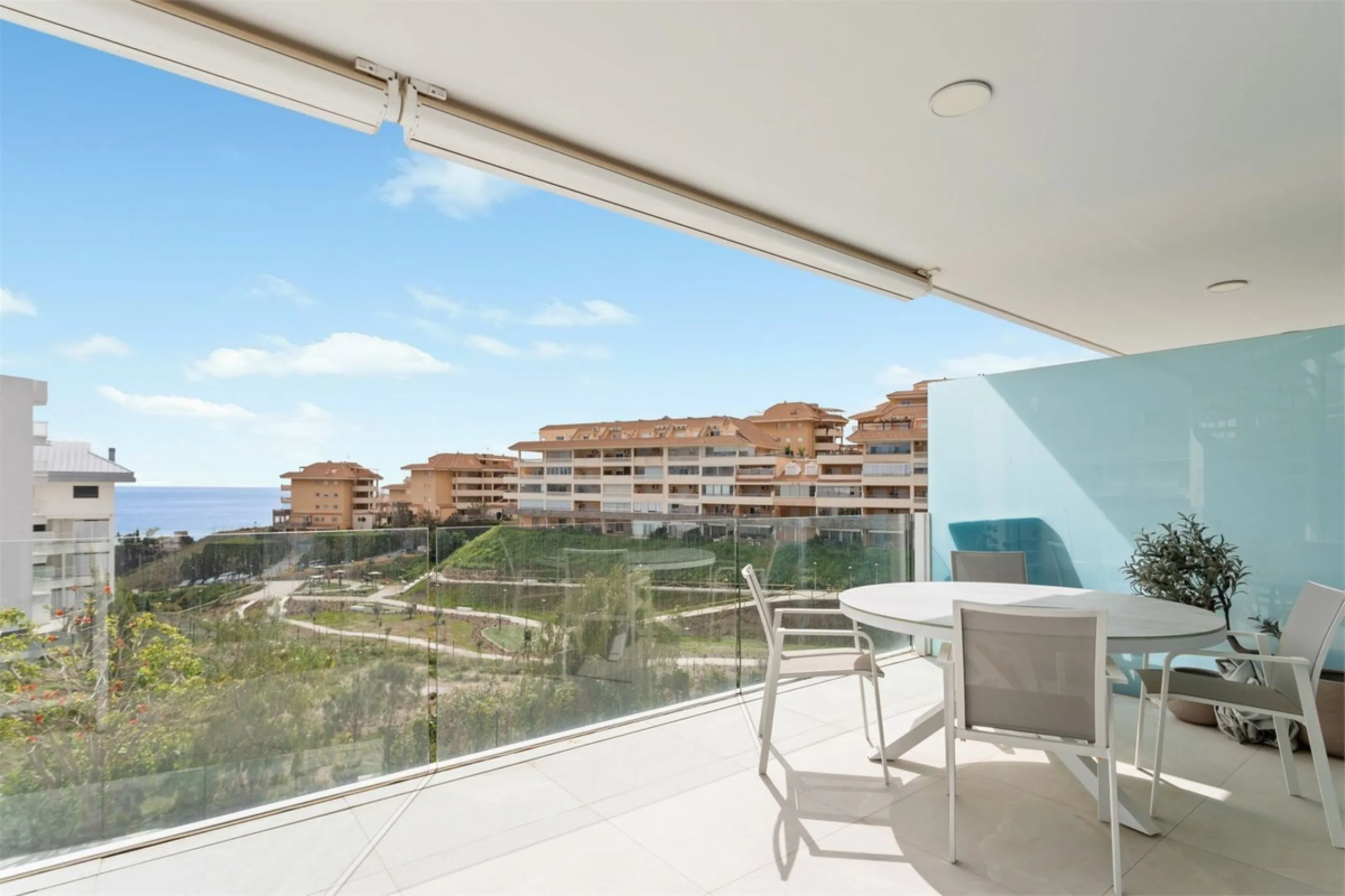 Apartment - Penthouse в продаже в Fuengirola, Málaga. В доме 2 спален и 2 ванных комнат. Площадь дома 82 м²
