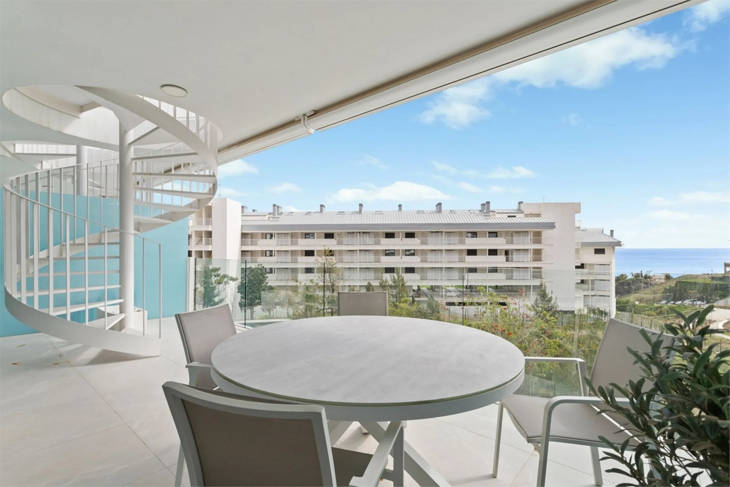 Apartment - Penthouse в продаже в Fuengirola, Málaga. В доме 2 спален и 2 ванных комнат. Площадь дома 82 м²