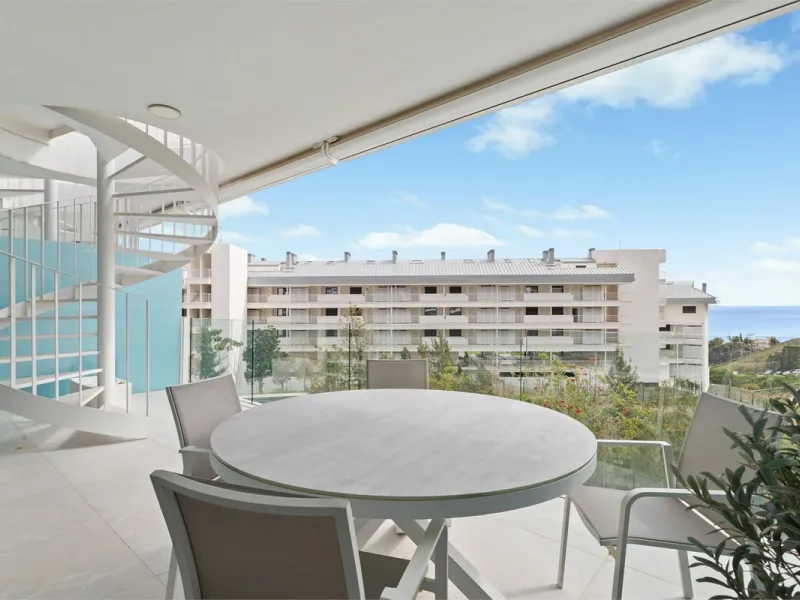 Apartment - Penthouse в продаже в Fuengirola, Málaga. В доме 2 спален и 2 ванных комнат. Площадь дома 82 м²