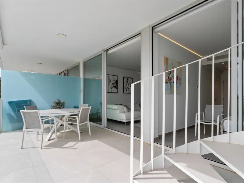 Apartment - Penthouse в продаже в Fuengirola, Málaga. В доме 2 спален и 2 ванных комнат. Площадь дома 82 м²