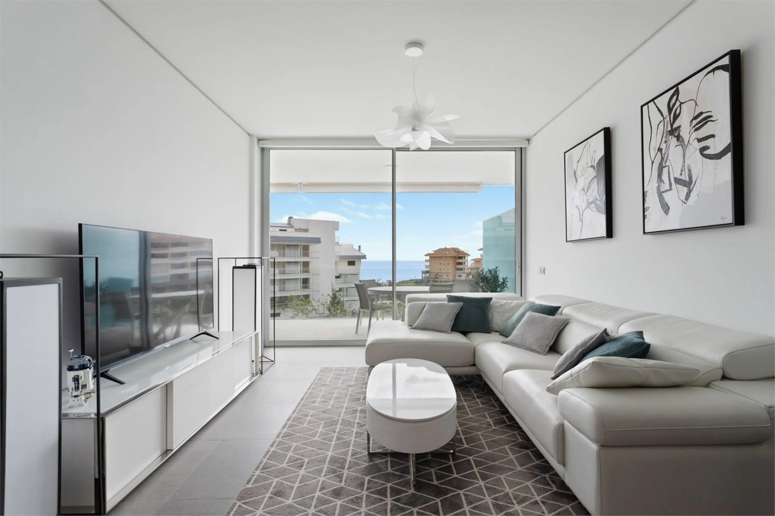 Apartment - Penthouse в продаже в Fuengirola, Málaga. В доме 2 спален и 2 ванных комнат. Площадь дома 82 м²