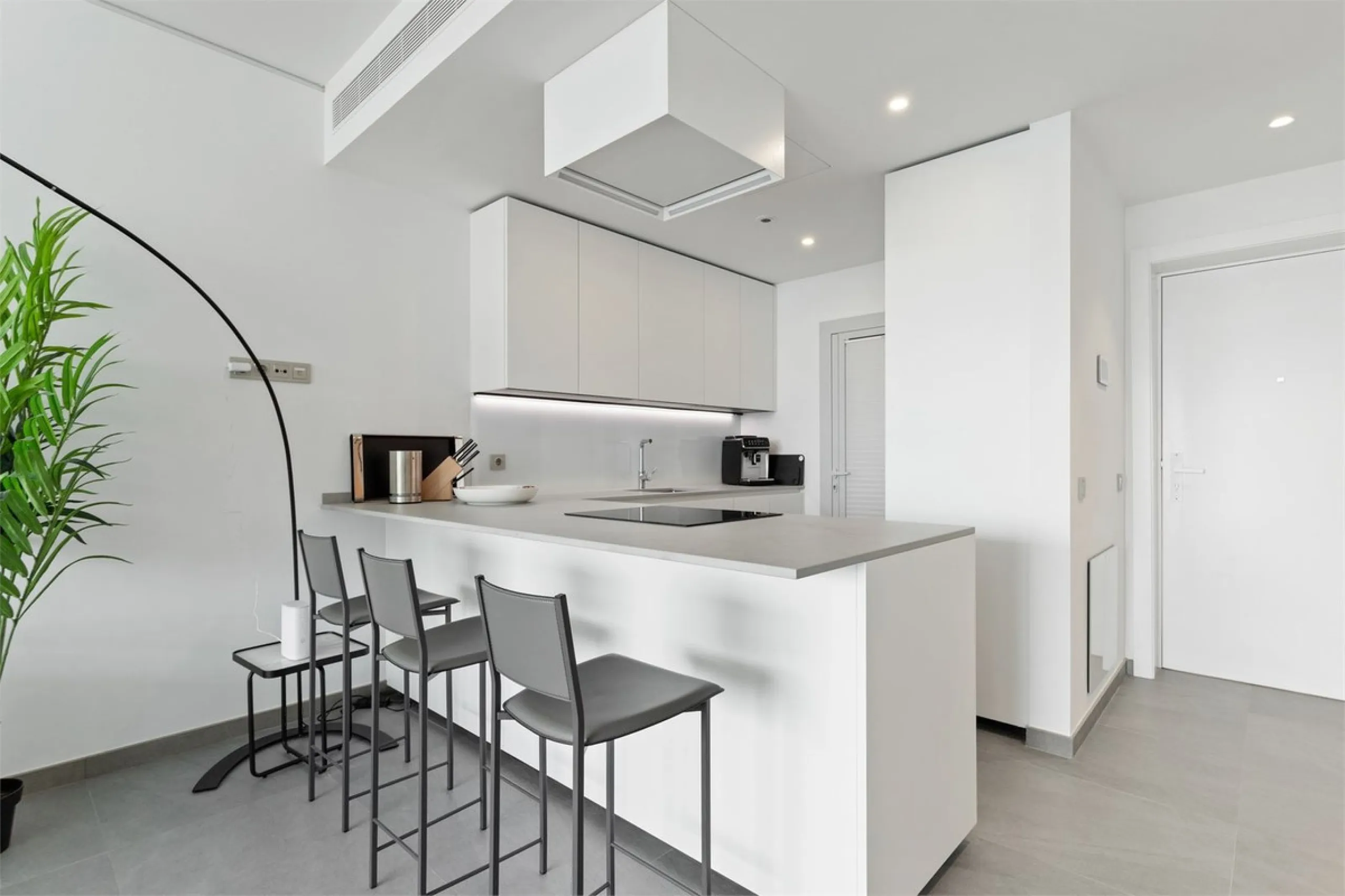 Apartment - Penthouse в продаже в Fuengirola, Málaga. В доме 2 спален и 2 ванных комнат. Площадь дома 82 м²
