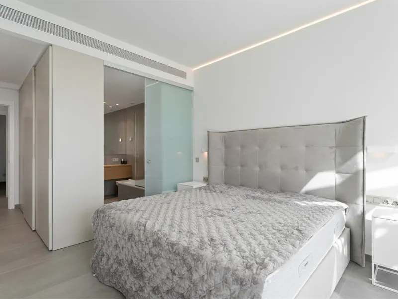 Apartment - Penthouse в продаже в Fuengirola, Málaga. В доме 2 спален и 2 ванных комнат. Площадь дома 82 м²