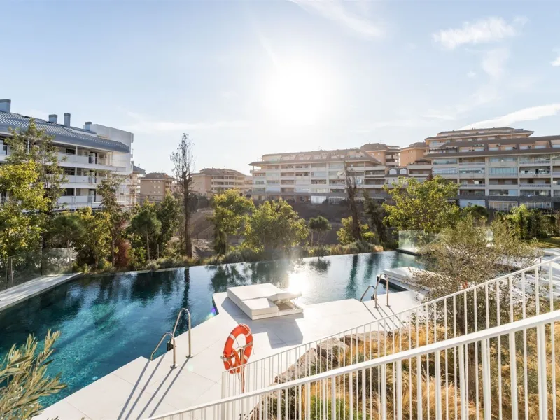 Apartment - Penthouse в продаже в Fuengirola, Málaga. В доме 2 спален и 2 ванных комнат. Площадь дома 82 м²