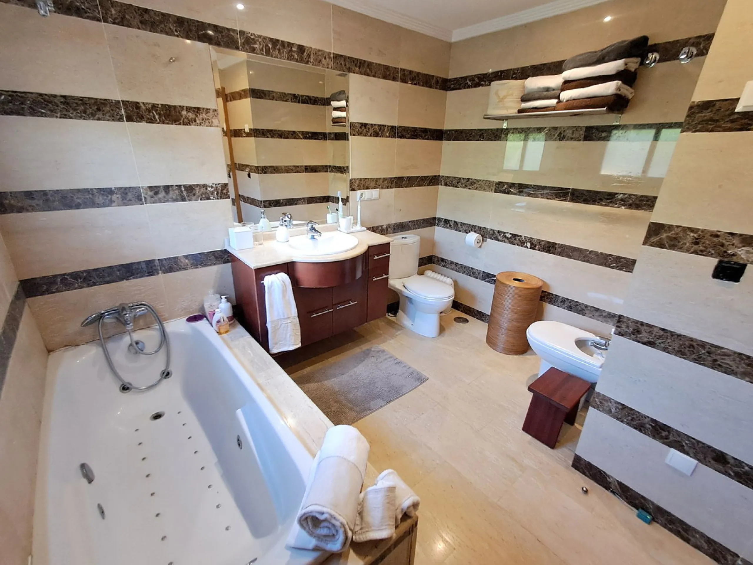 YOUR DREAM HOME NEXT TO LA CONCHA MOUNTAIN, MARBELLA !!!!