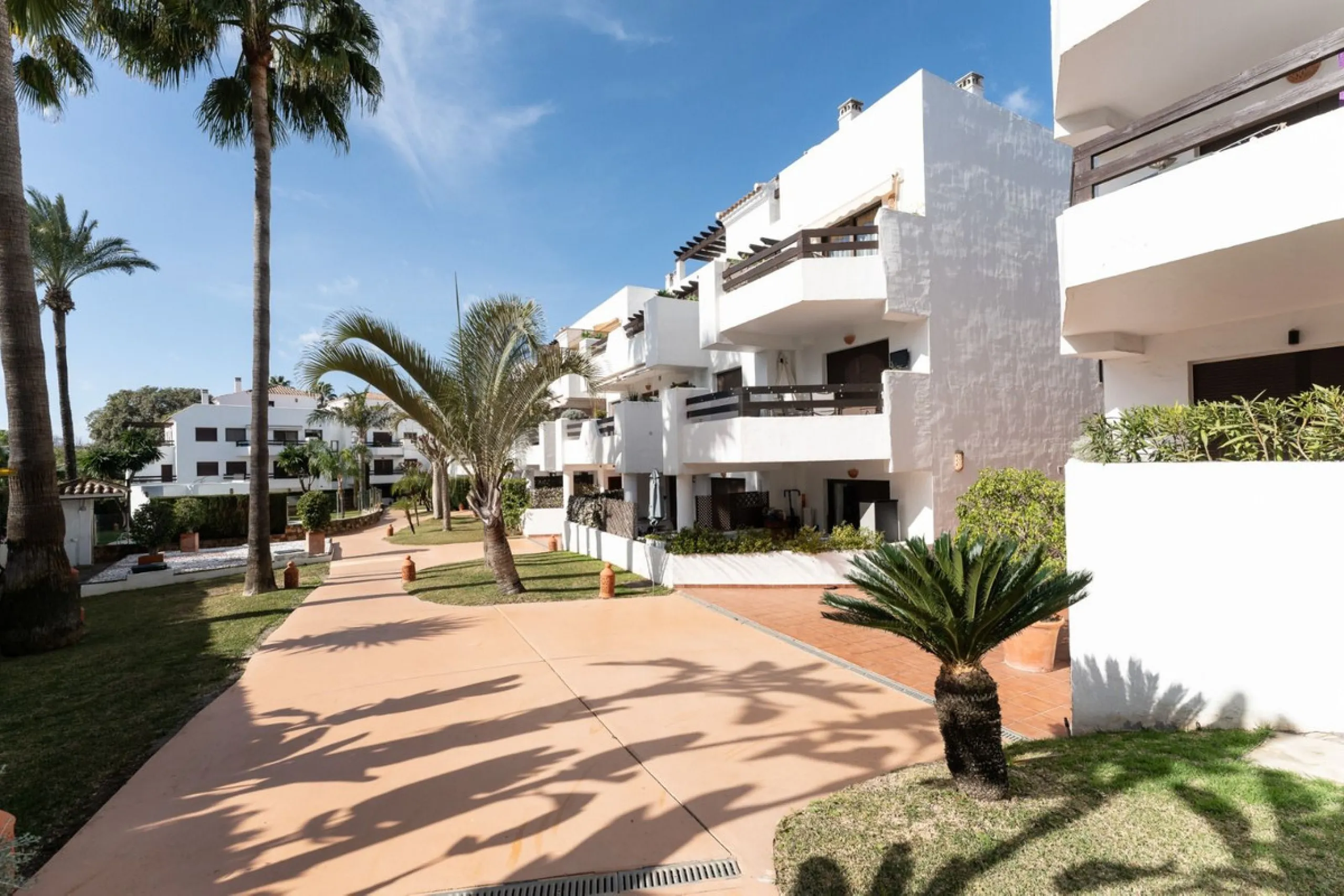 Stylish Ground Floor Apartment Just 5 Minutes from the Beach – Cancelada, Costa del Sol