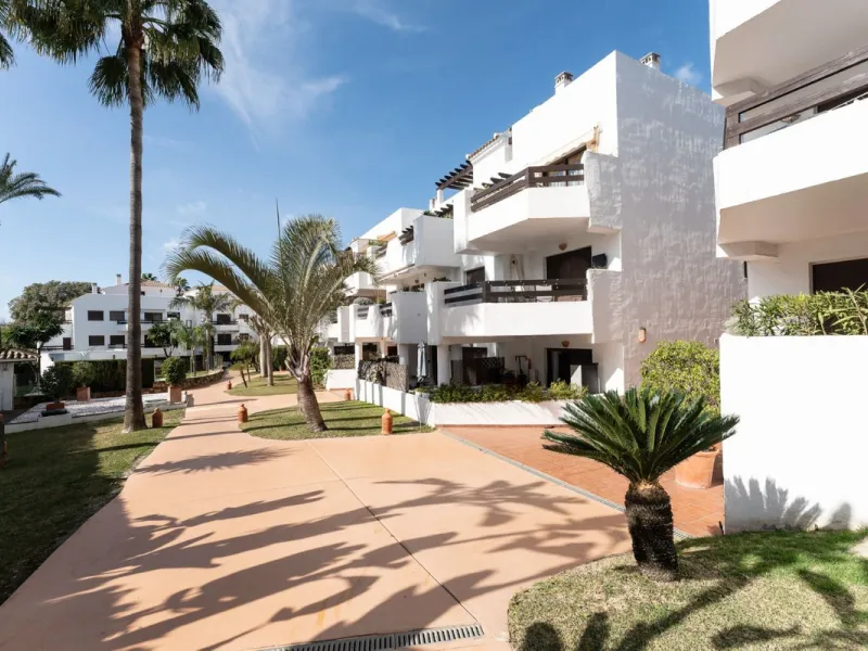 Stylish Ground Floor Apartment Just 5 Minutes from the Beach – Cancelada, Costa del Sol