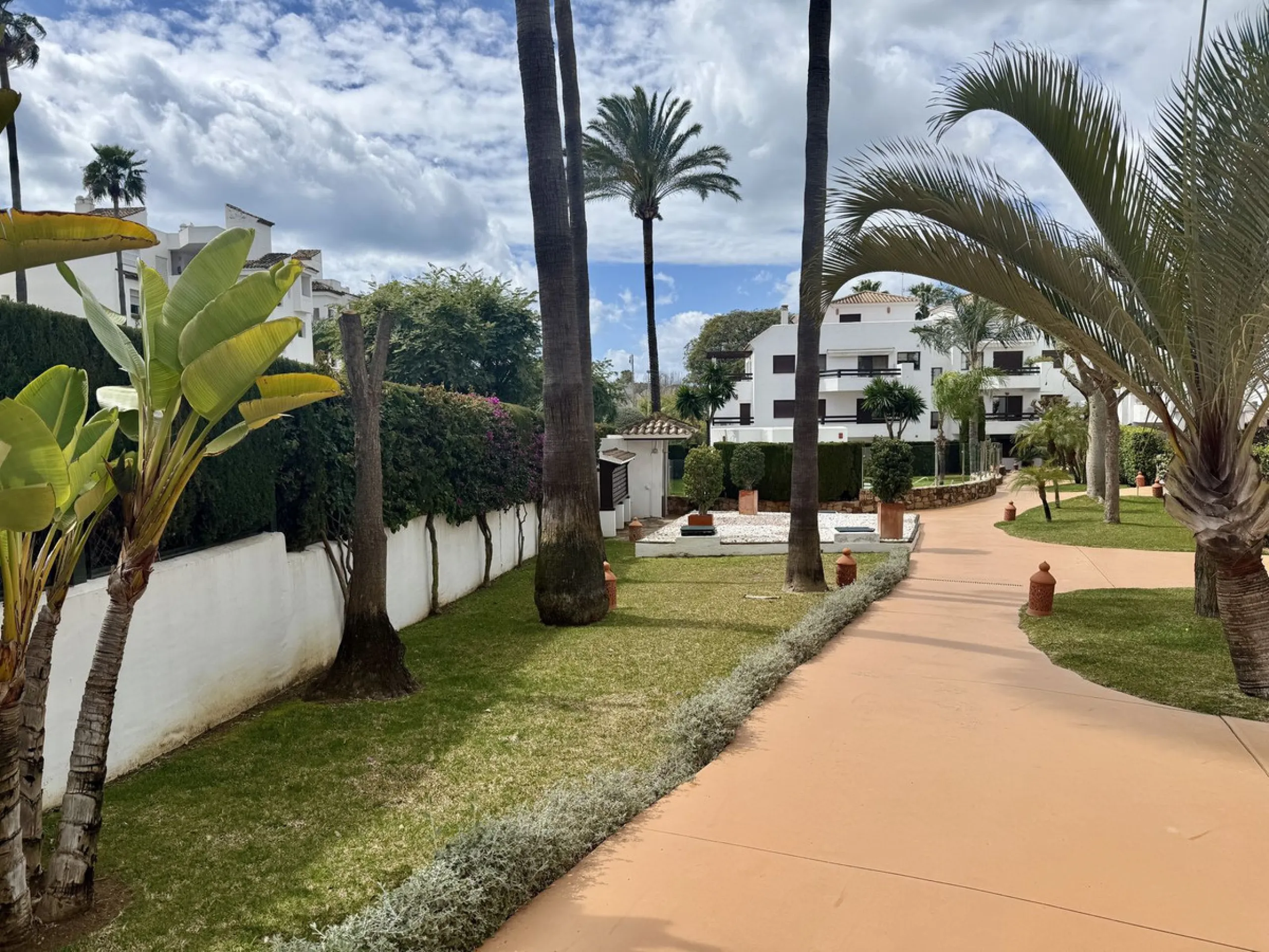 Stylish Ground Floor Apartment Just 5 Minutes from the Beach – Cancelada, Costa del Sol