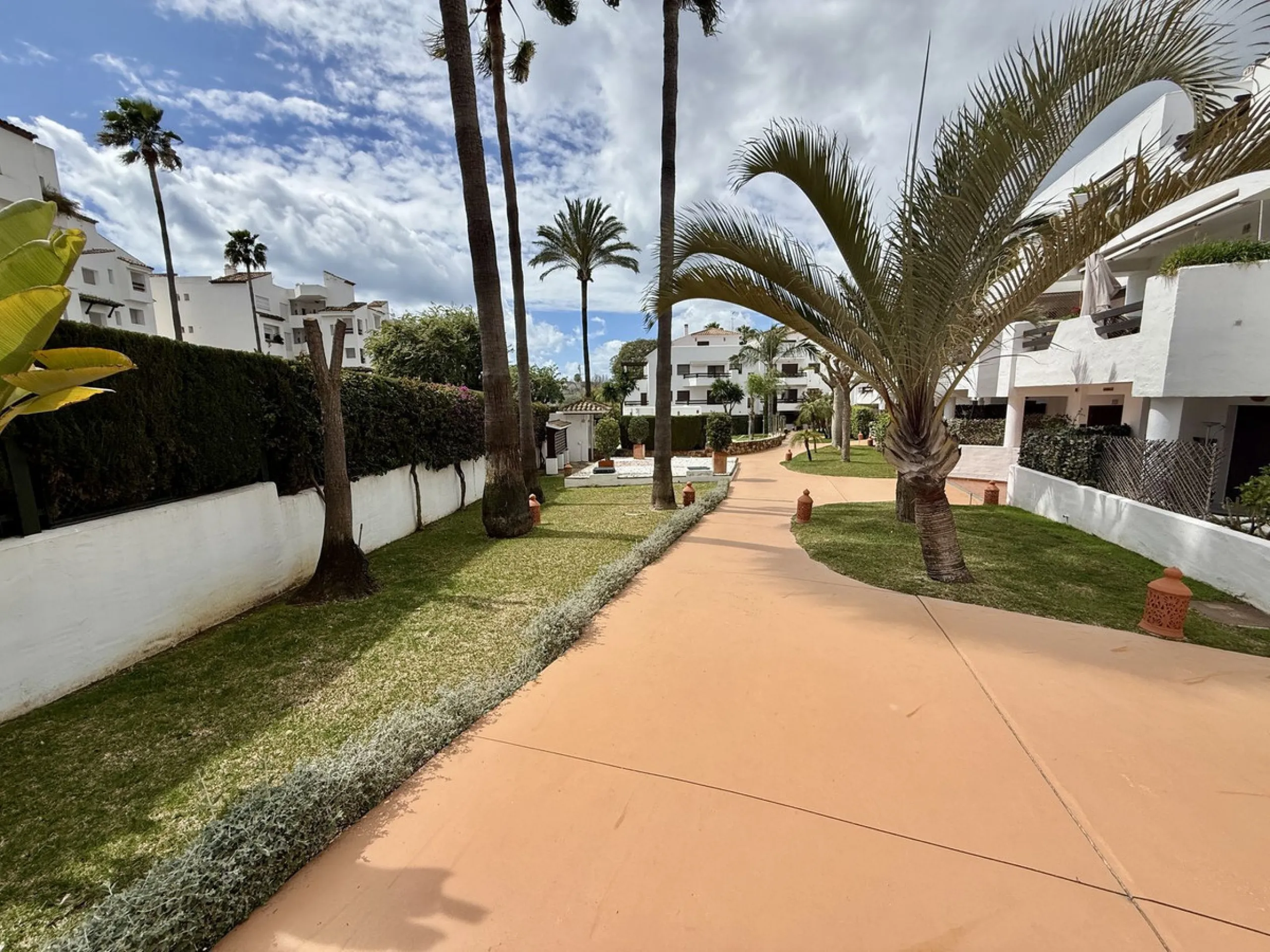 Stylish Ground Floor Apartment Just 5 Minutes from the Beach – Cancelada, Costa del Sol