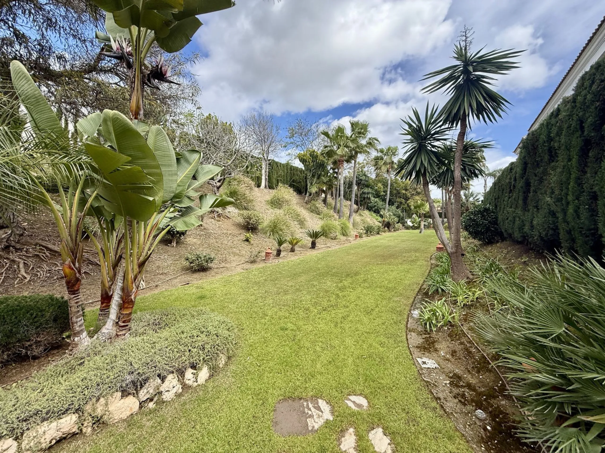Stylish Ground Floor Apartment Just 5 Minutes from the Beach – Cancelada, Costa del Sol