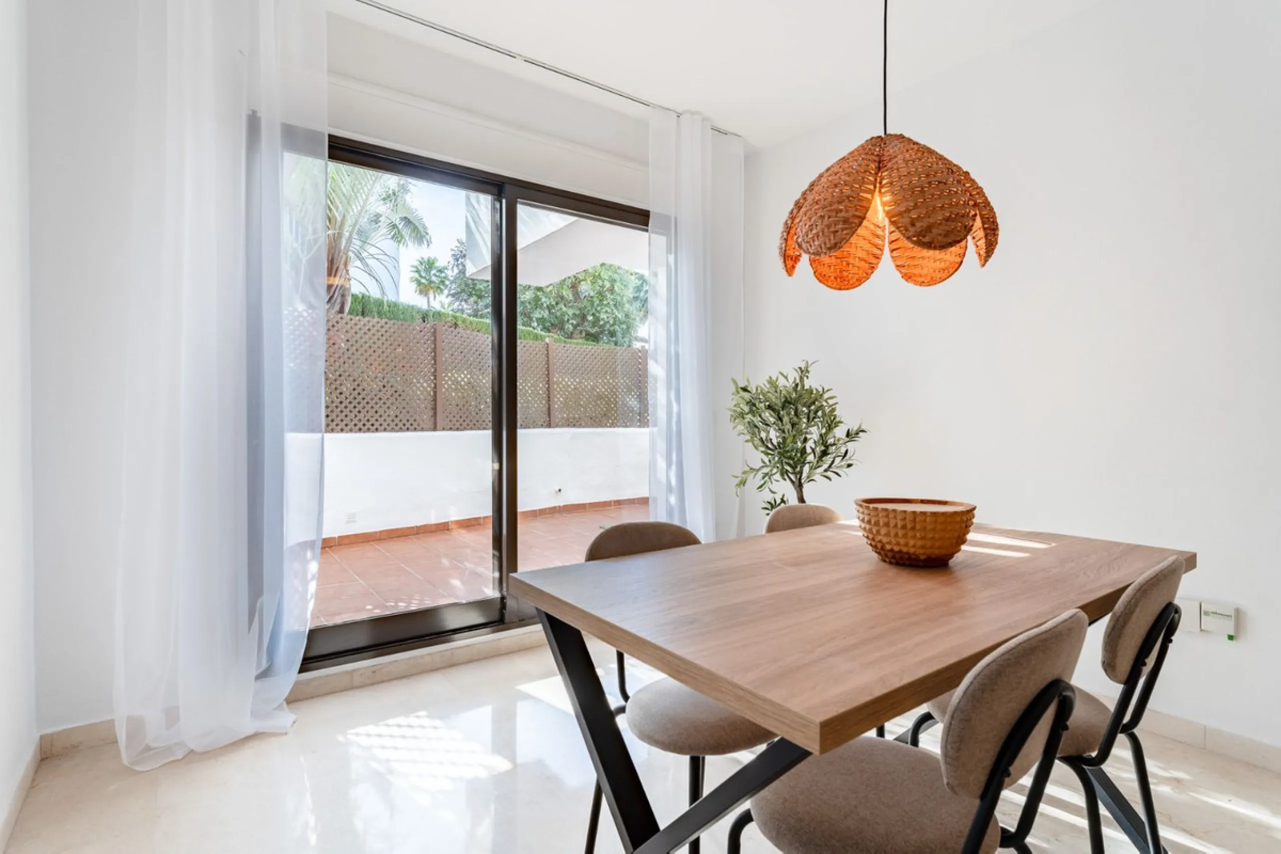 Stylish Ground Floor Apartment Just 5 Minutes from the Beach – Cancelada, Costa del Sol