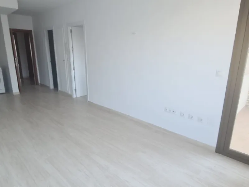 Apartment - Top Floor Apartment в продаже в Fuengirola, Málaga. В доме 1 спален и 1 ванных комнат. Площадь дома 57 м²