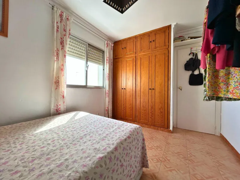 A wonderful 86 m² apartment is for sale in the El Mirador area of Marbella, a quiet and well-connected location with easy access to the highway and surrounded by all amenities: bus stops, schools, parks, and supermarkets.​