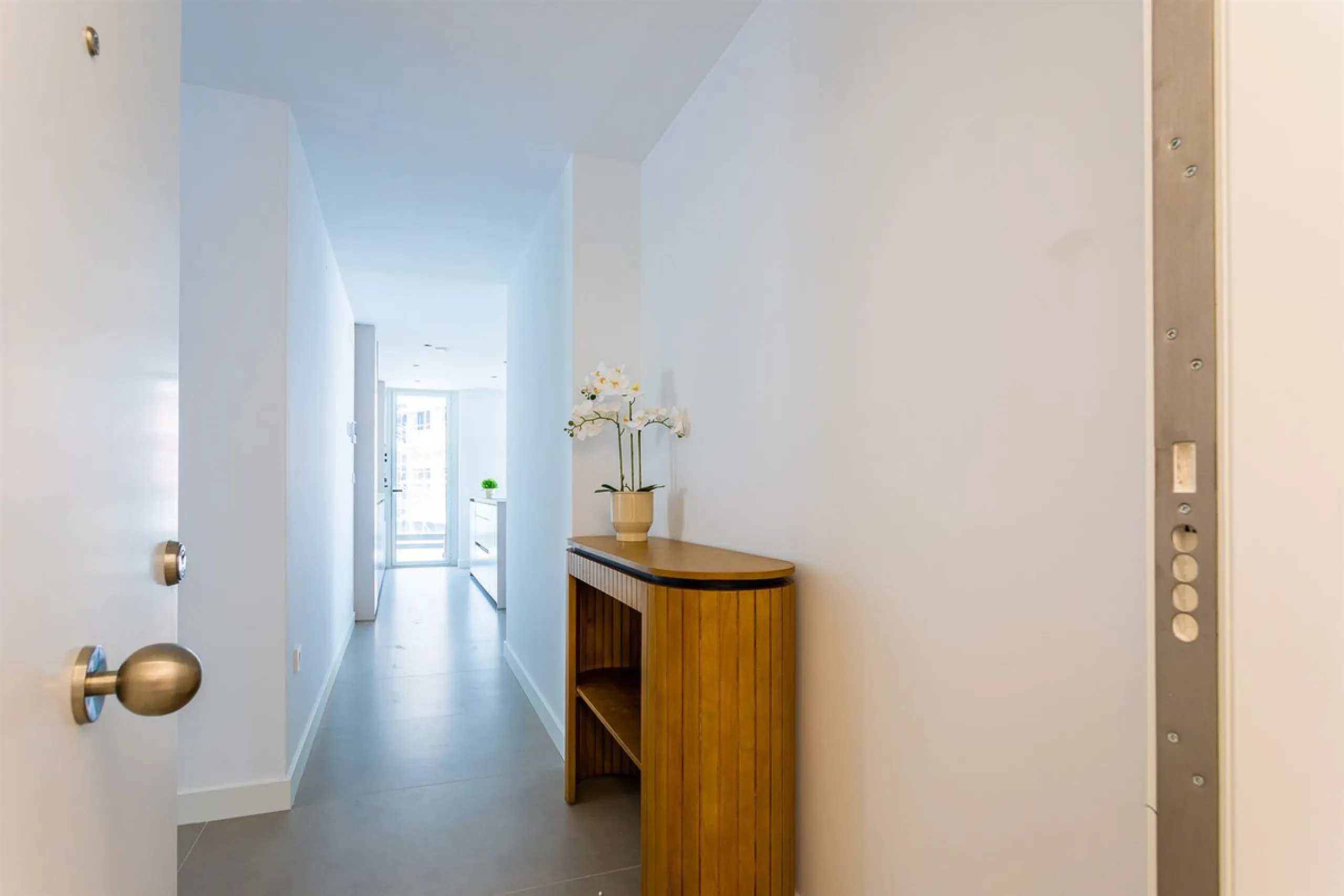 Apartment - Middle Floor Apartment в продаже в Fuengirola, Málaga. В доме 3 спален и 2 ванных комнат. Площадь дома 150 м²