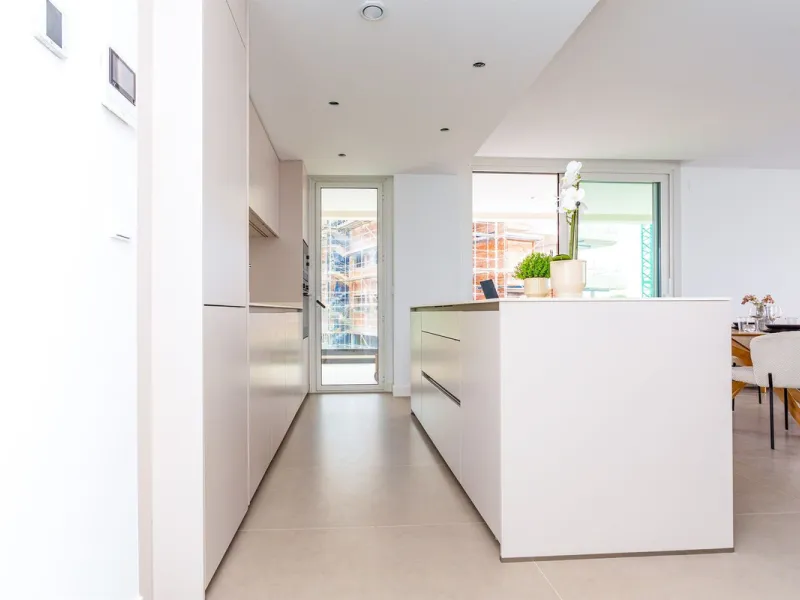 Apartment - Middle Floor Apartment в продаже в Fuengirola, Málaga. В доме 3 спален и 2 ванных комнат. Площадь дома 150 м²