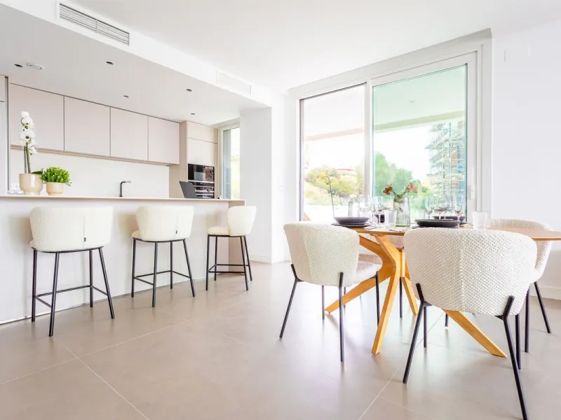 Apartment - Middle Floor Apartment в продаже в Fuengirola, Málaga. В доме 3 спален и 2 ванных комнат. Площадь дома 150 м²