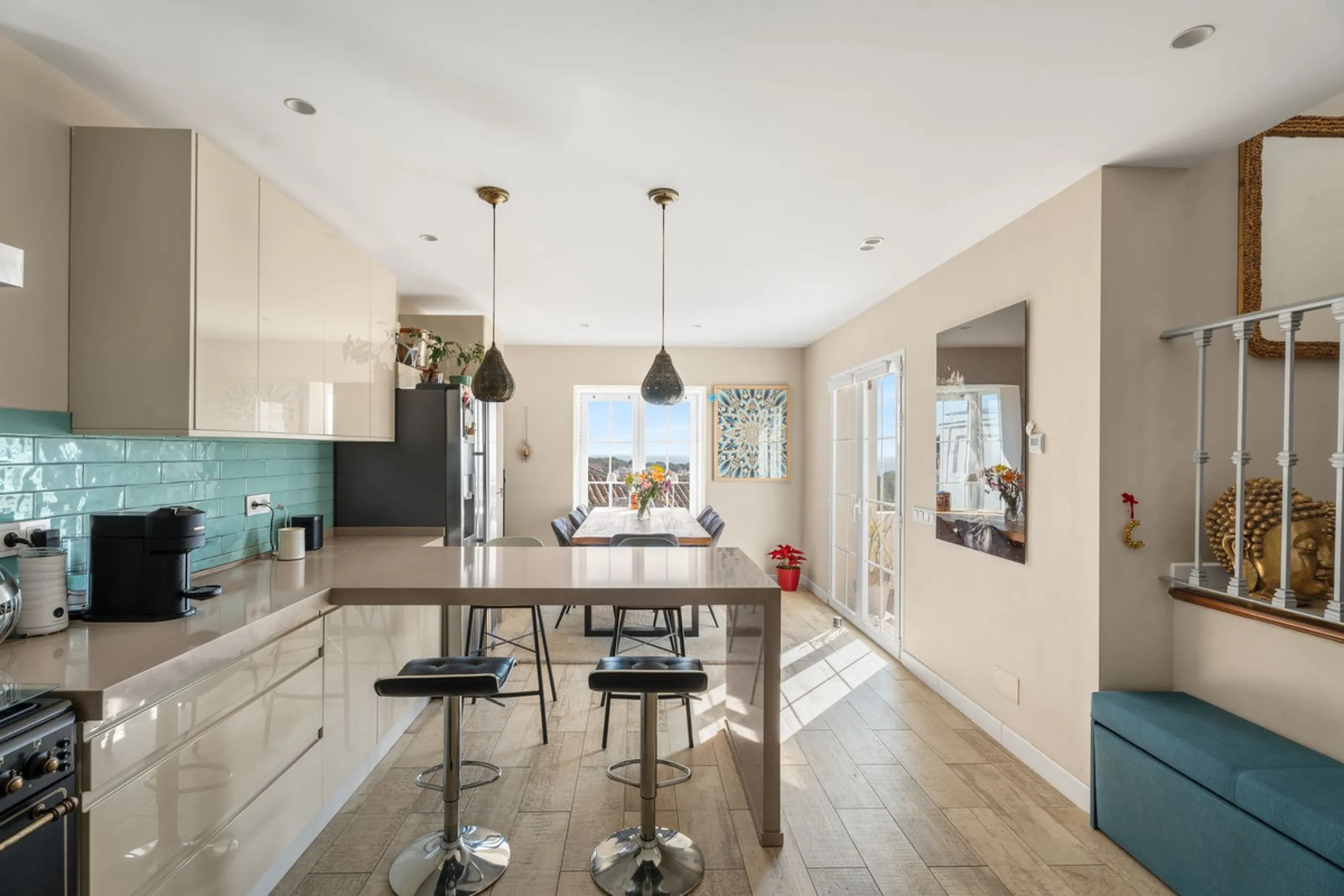 Nestled on the prestigious Golden Mile, this Townhouse is a true gem with stunning panoramic sea and mountain views.