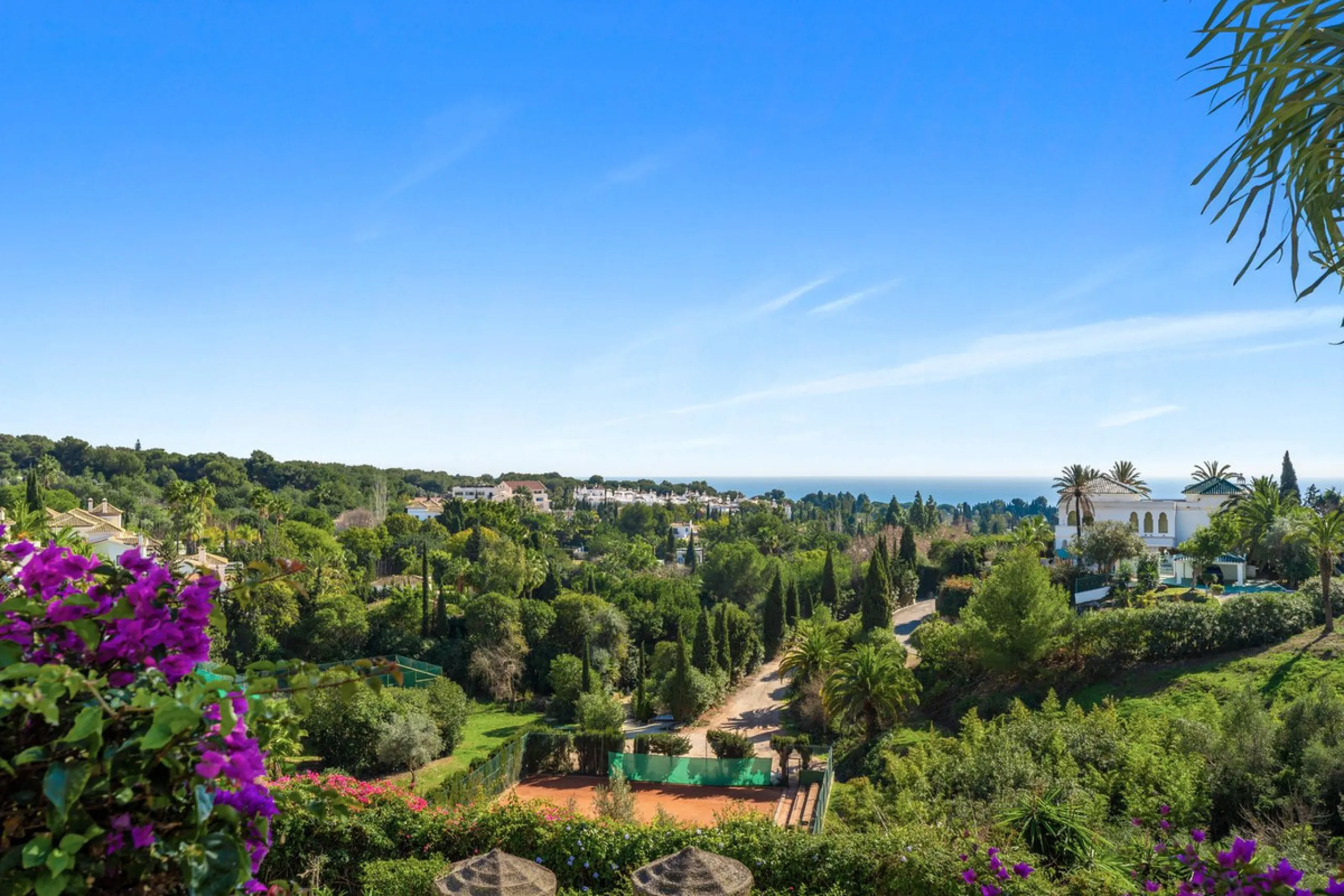 Nestled on the prestigious Golden Mile, this Townhouse is a true gem with stunning panoramic sea and mountain views.