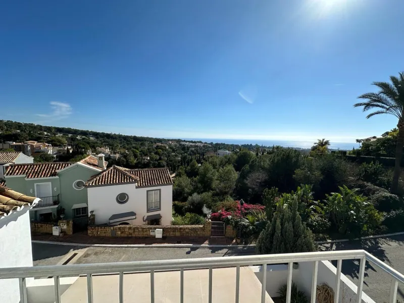 Nestled on the prestigious Golden Mile, this Townhouse is a true gem with stunning panoramic sea and mountain views.