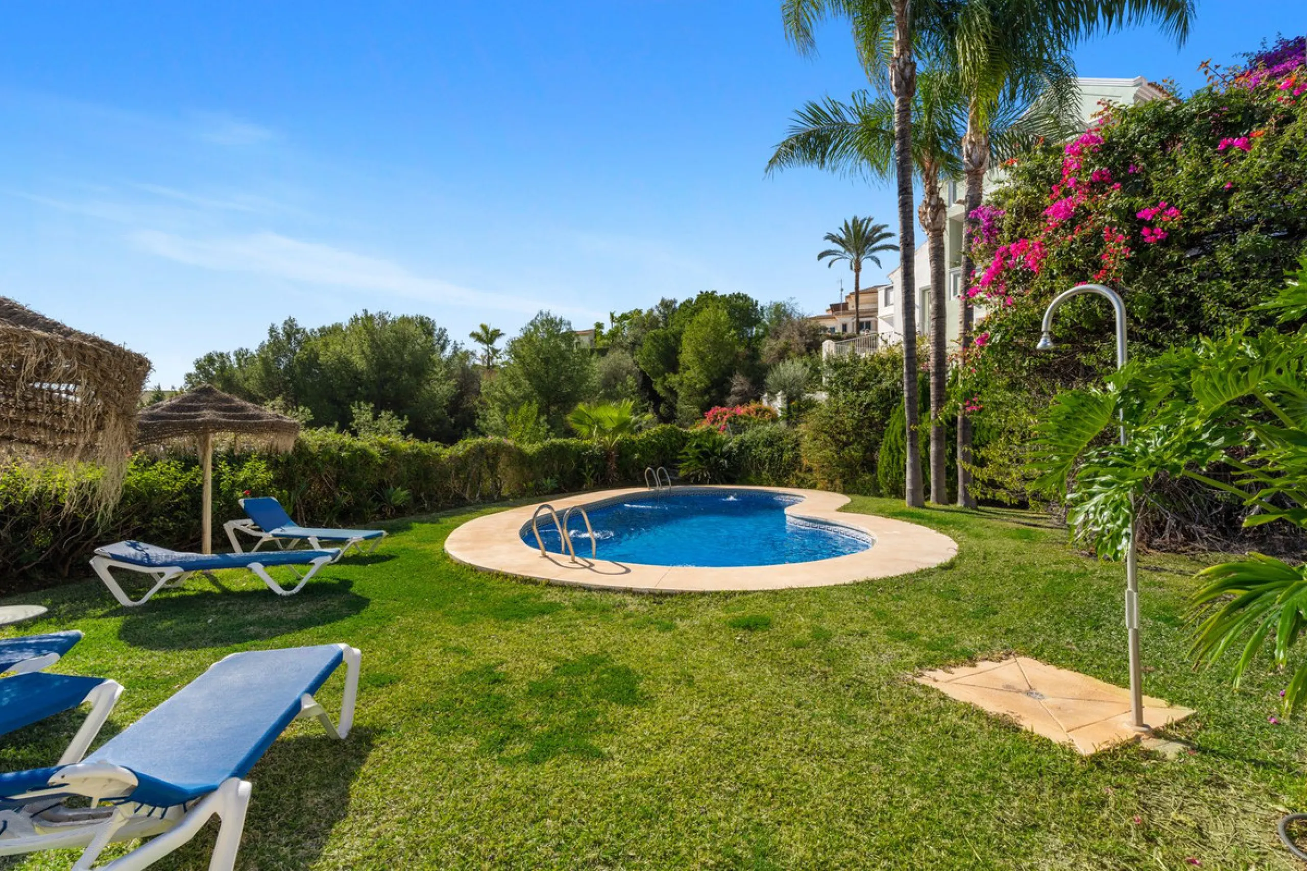 Nestled on the prestigious Golden Mile, this Townhouse is a true gem with stunning panoramic sea and mountain views.