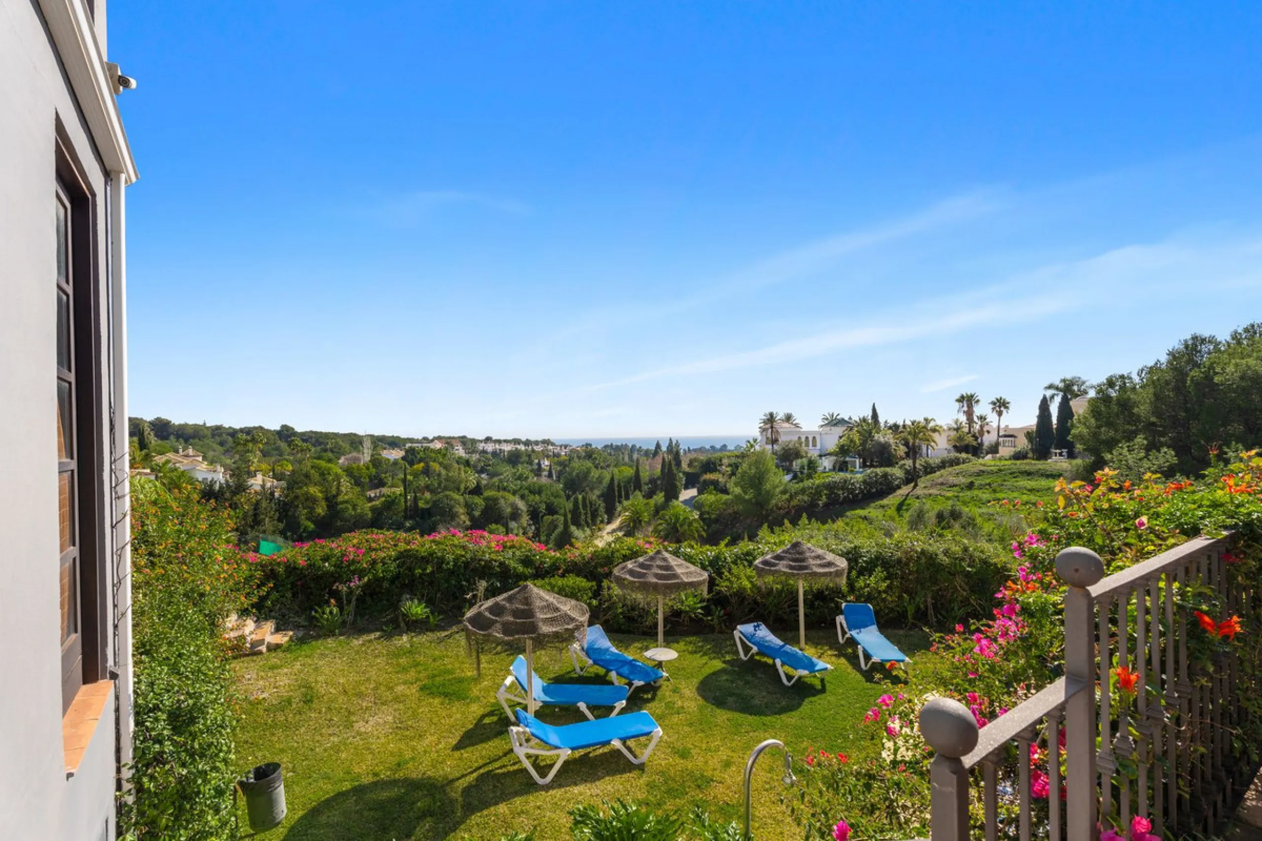 Nestled on the prestigious Golden Mile, this Townhouse is a true gem with stunning panoramic sea and mountain views.