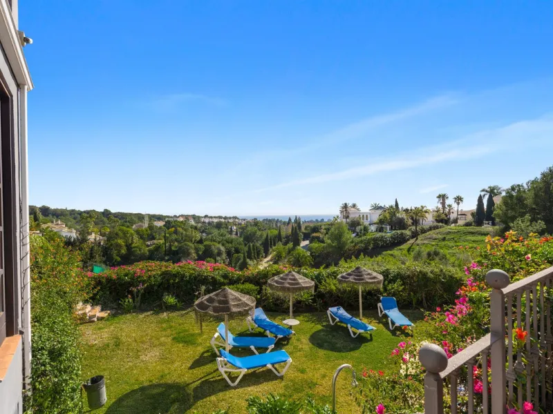 Nestled on the prestigious Golden Mile, this Townhouse is a true gem with stunning panoramic sea and mountain views.
