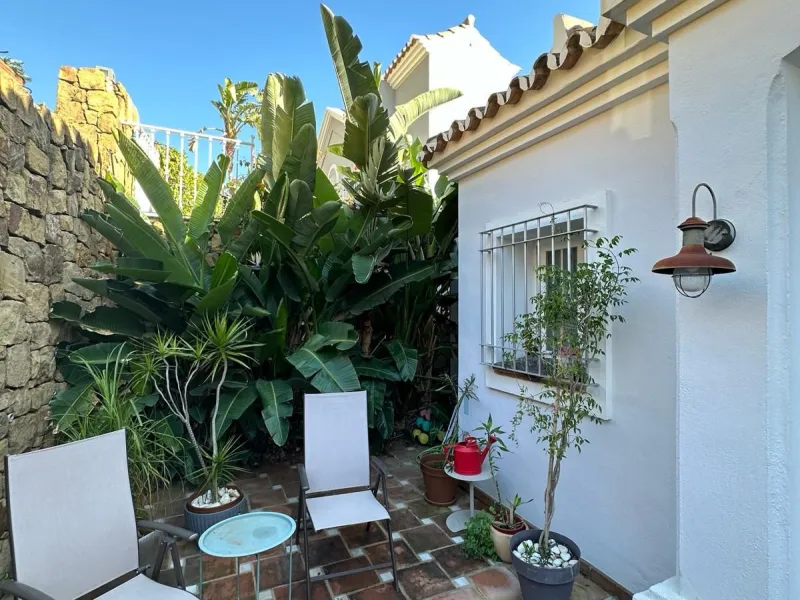 Nestled on the prestigious Golden Mile, this Townhouse is a true gem with stunning panoramic sea and mountain views.