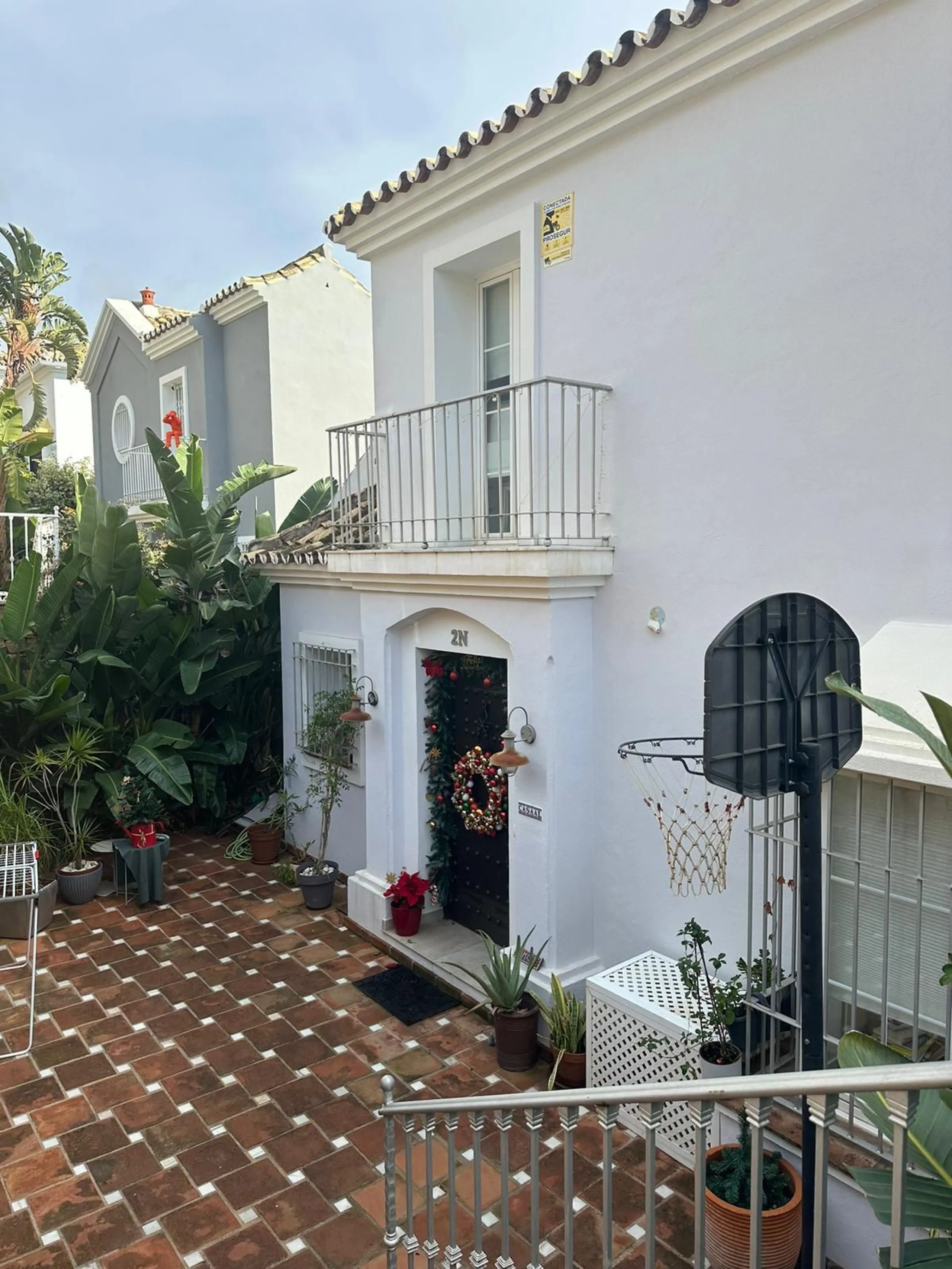 Nestled on the prestigious Golden Mile, this Townhouse is a true gem with stunning panoramic sea and mountain views.