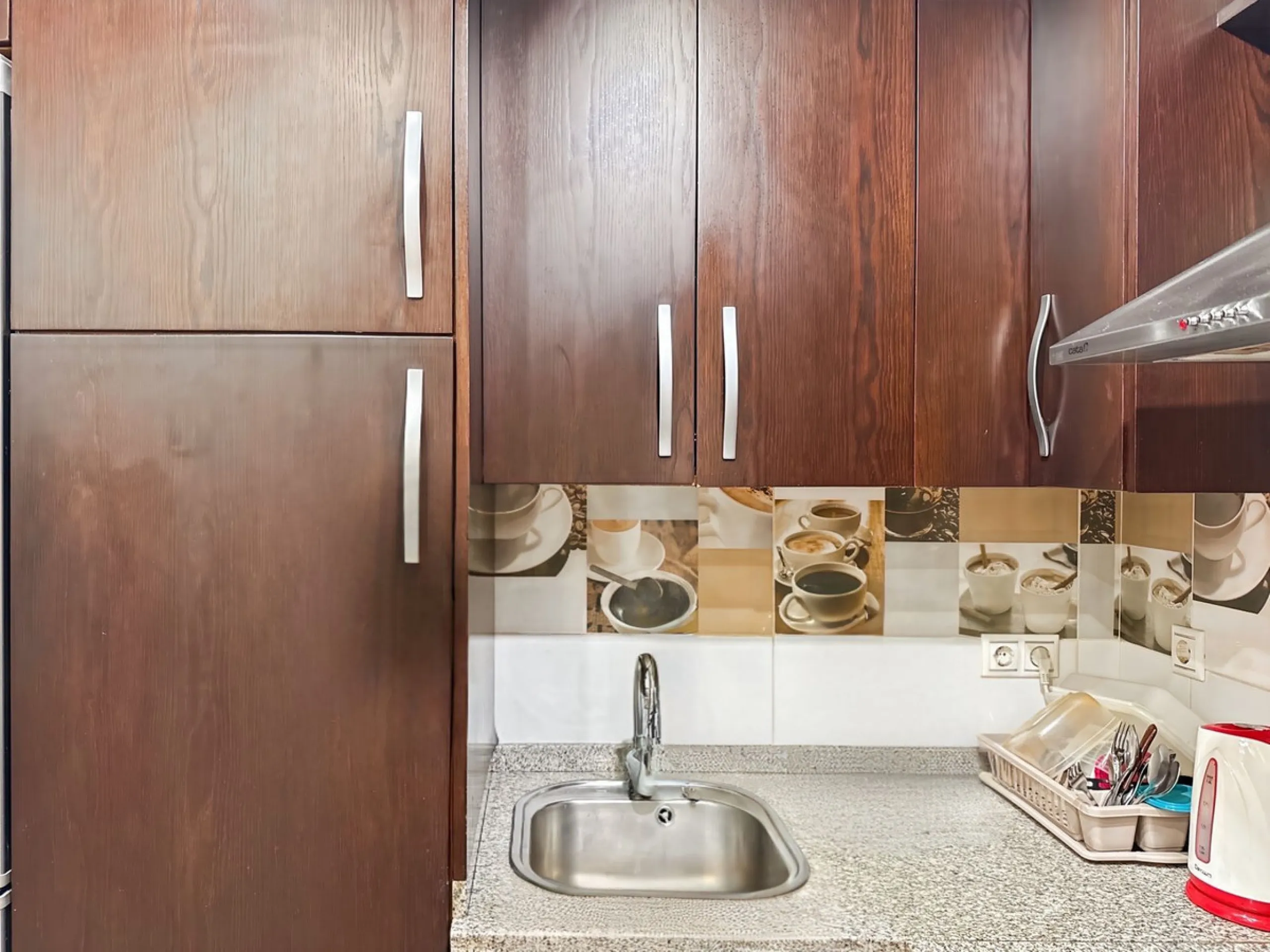 Apartment - Middle Floor Apartment в продаже в Málaga, Málaga. В доме 3 спален и 1 ванных комнат. Площадь дома 57 м²