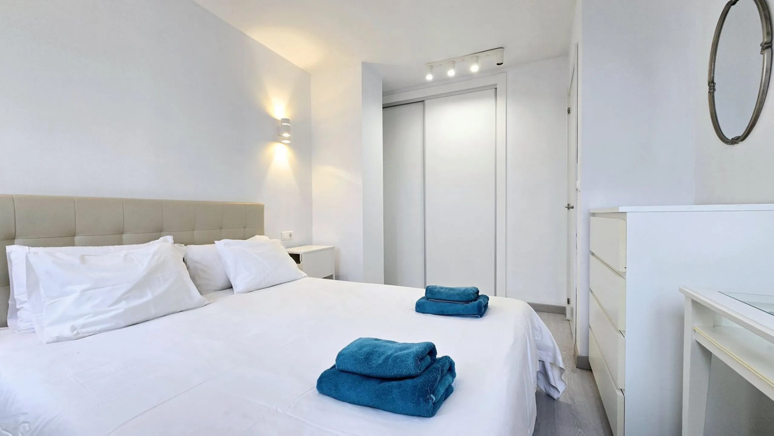 Apartment - Middle Floor Apartment в продаже в Marbella, Málaga. В доме 1 спален и 1 ванных комнат. Площадь дома 54 м²