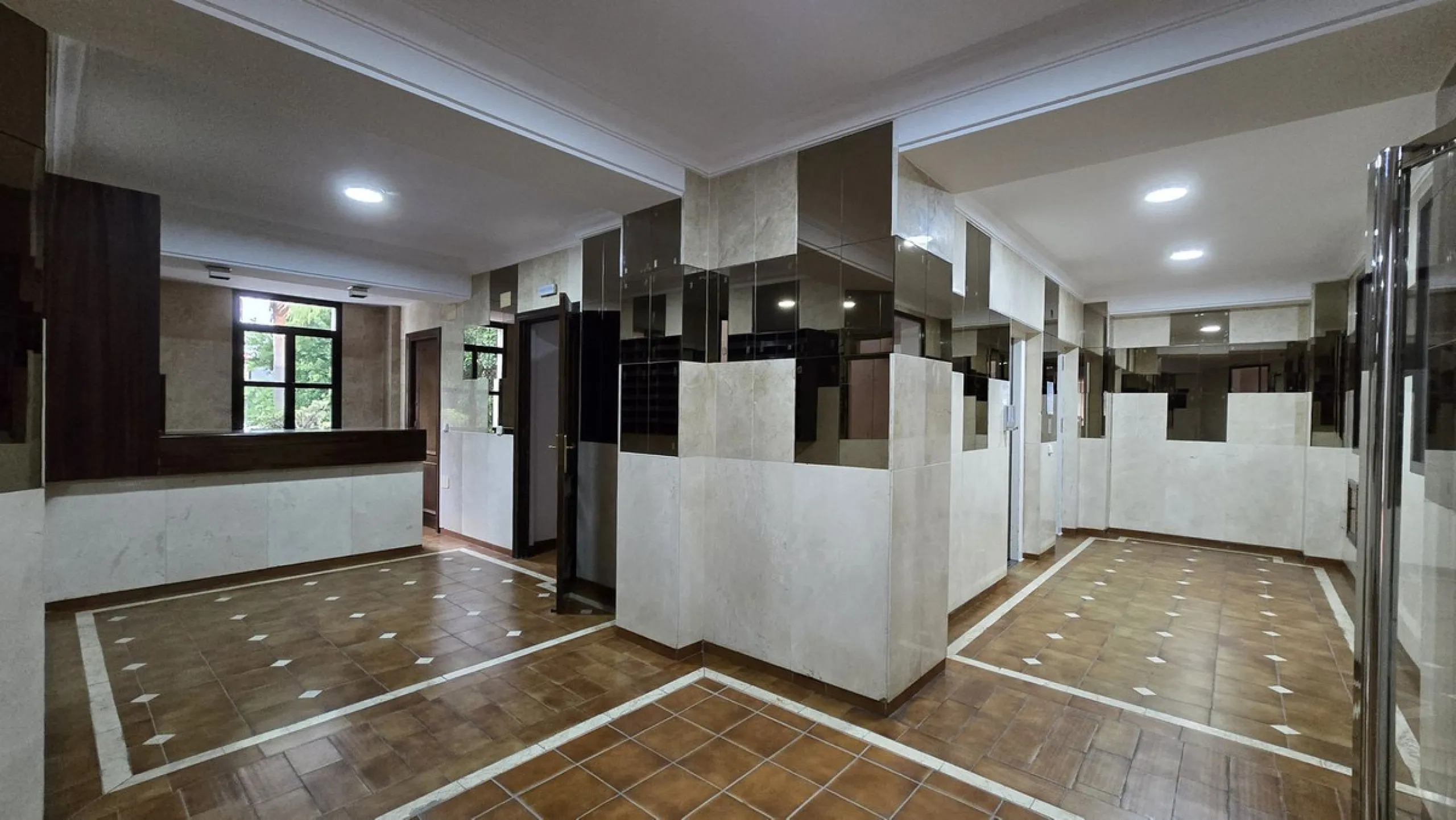 Apartment - Middle Floor Apartment в продаже в Marbella, Málaga. В доме 1 спален и 1 ванных комнат. Площадь дома 54 м²