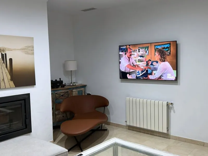 Spacious Independent House Offering Comfort and Versatility