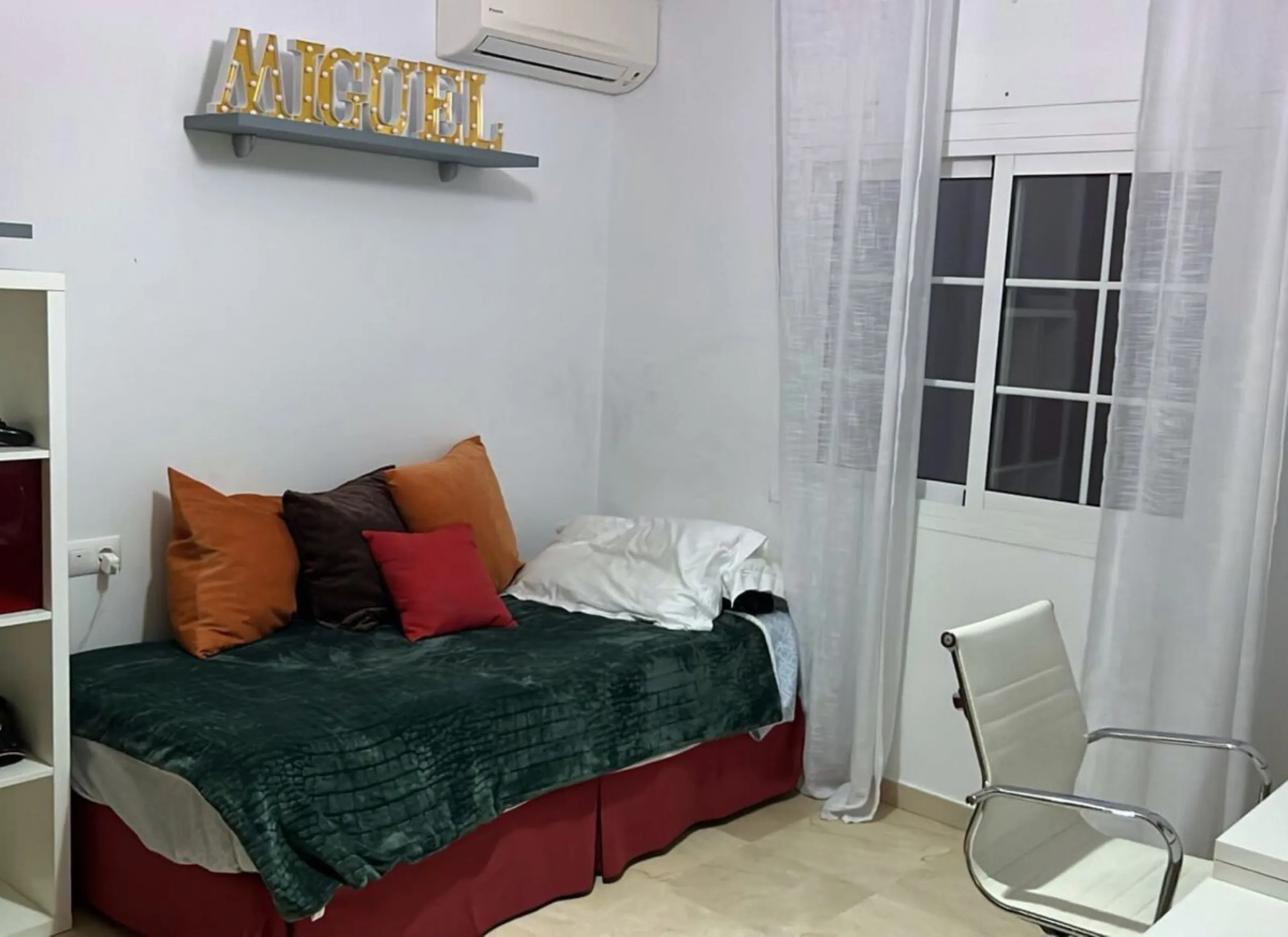 Spacious Independent House Offering Comfort and Versatility