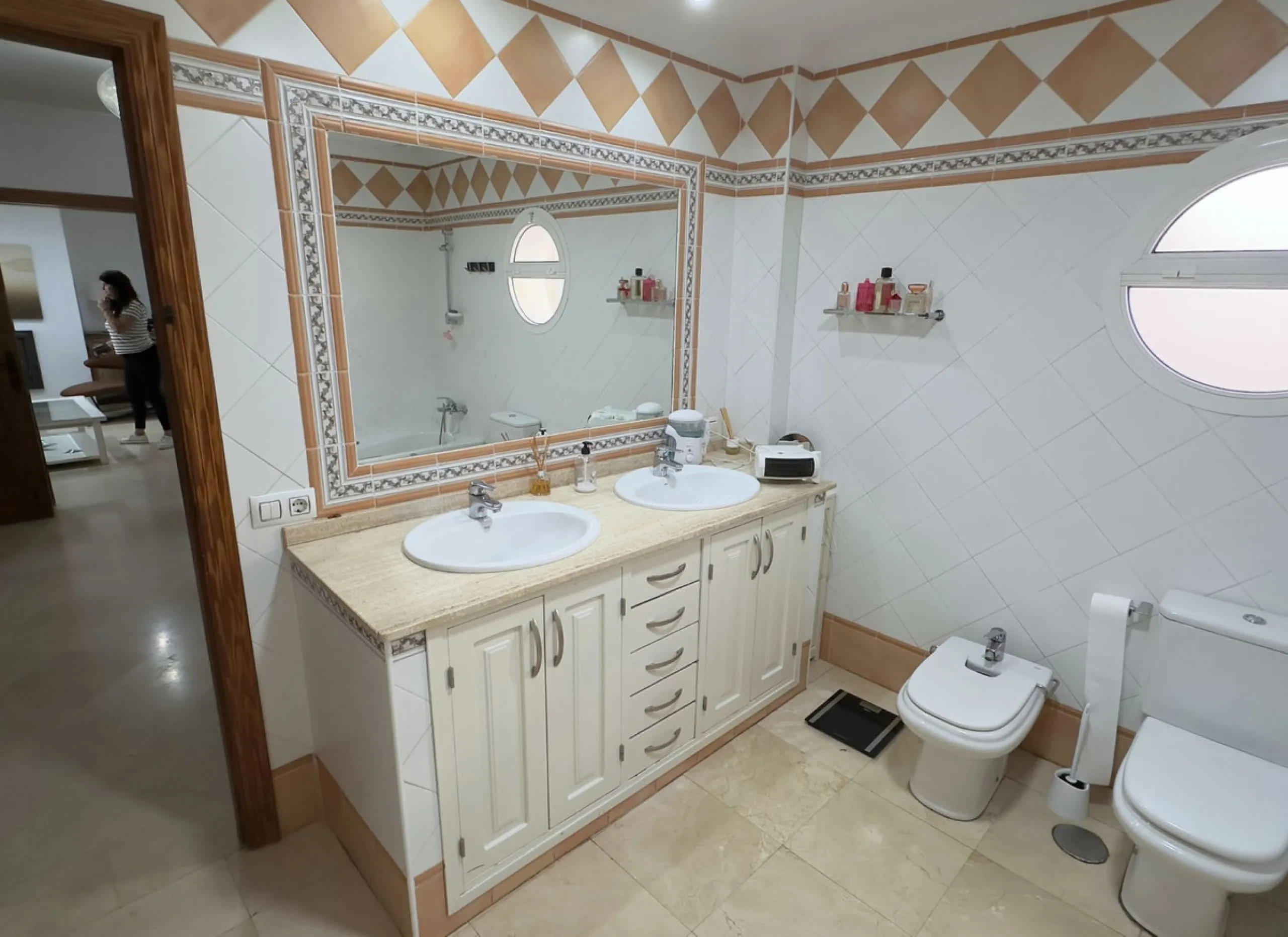 Spacious Independent House Offering Comfort and Versatility