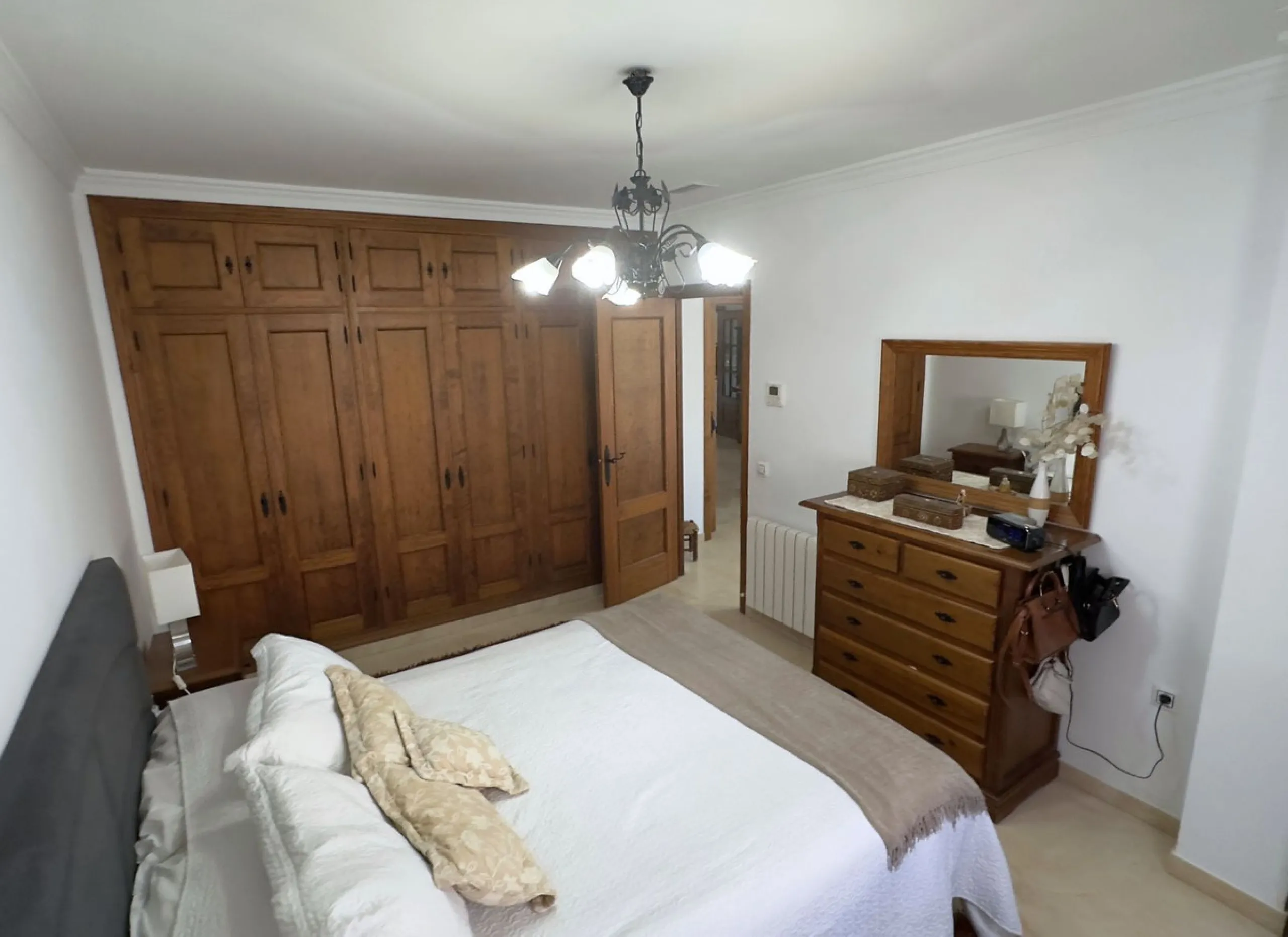 Spacious Independent House Offering Comfort and Versatility