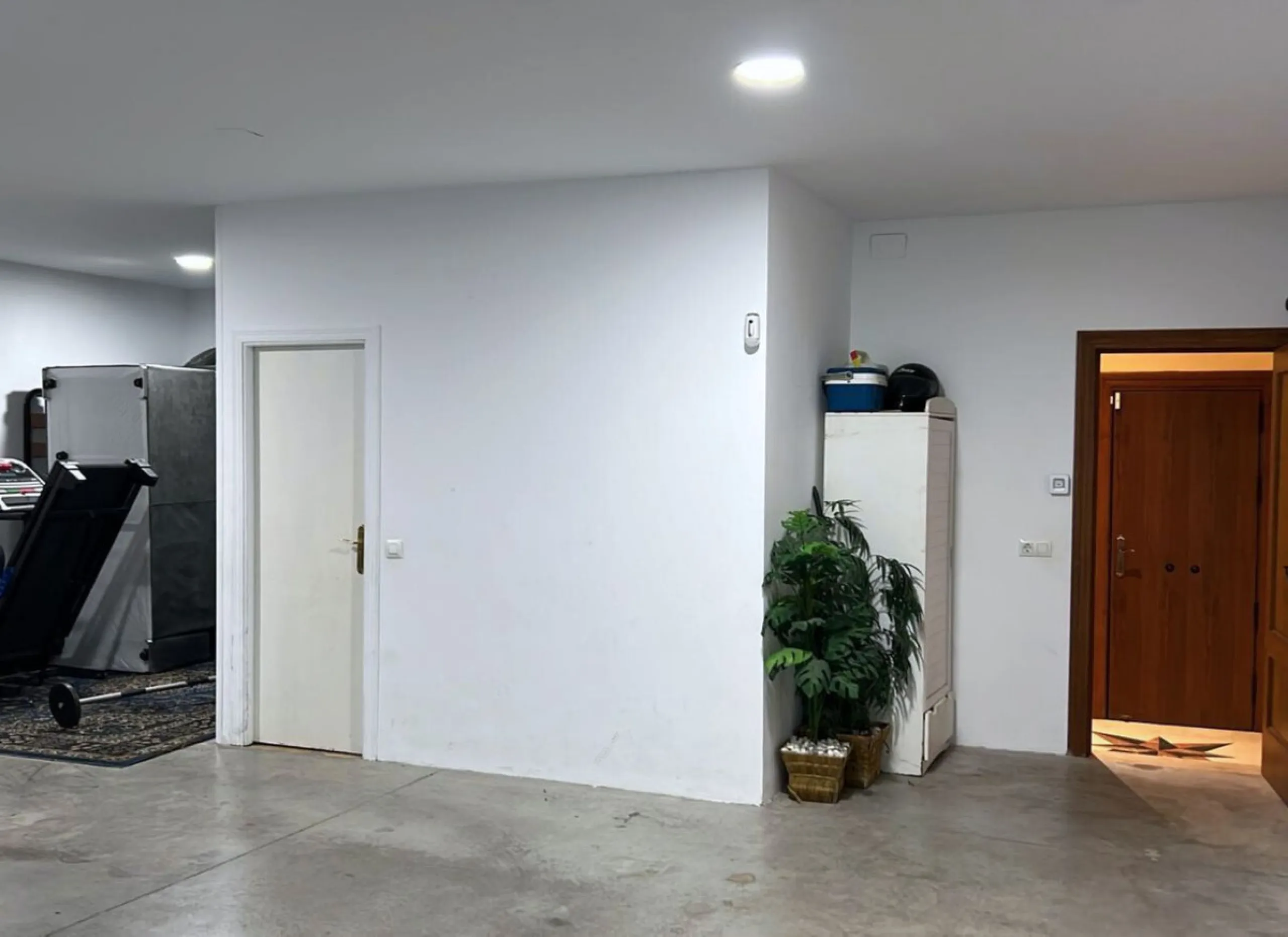 Spacious Independent House Offering Comfort and Versatility
