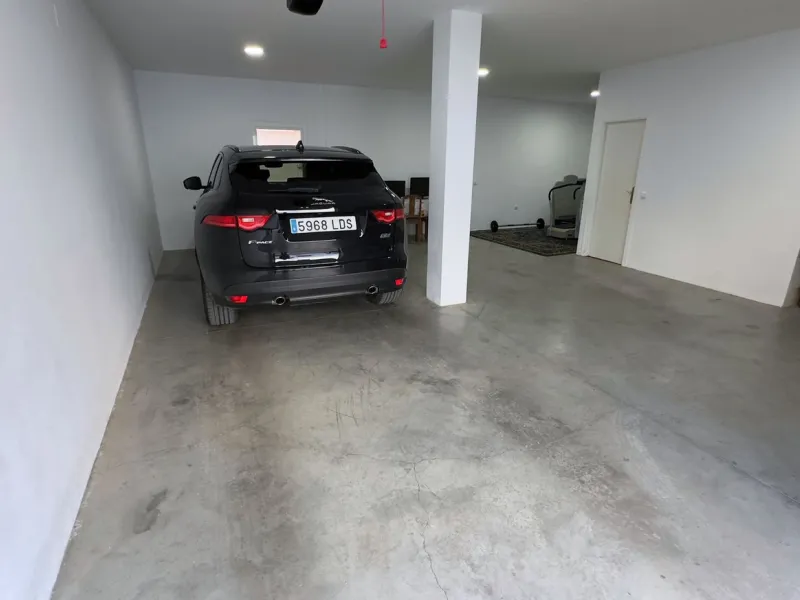Spacious Independent House Offering Comfort and Versatility